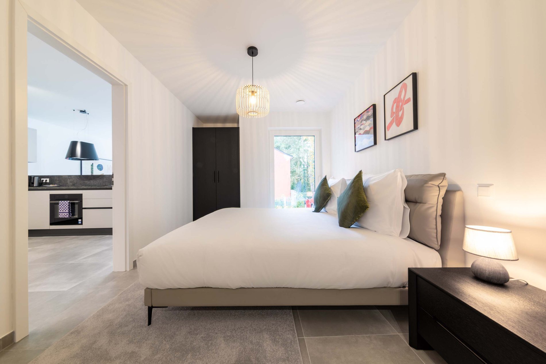 342bc782-67a0-4005-b86b-39194d61e33f