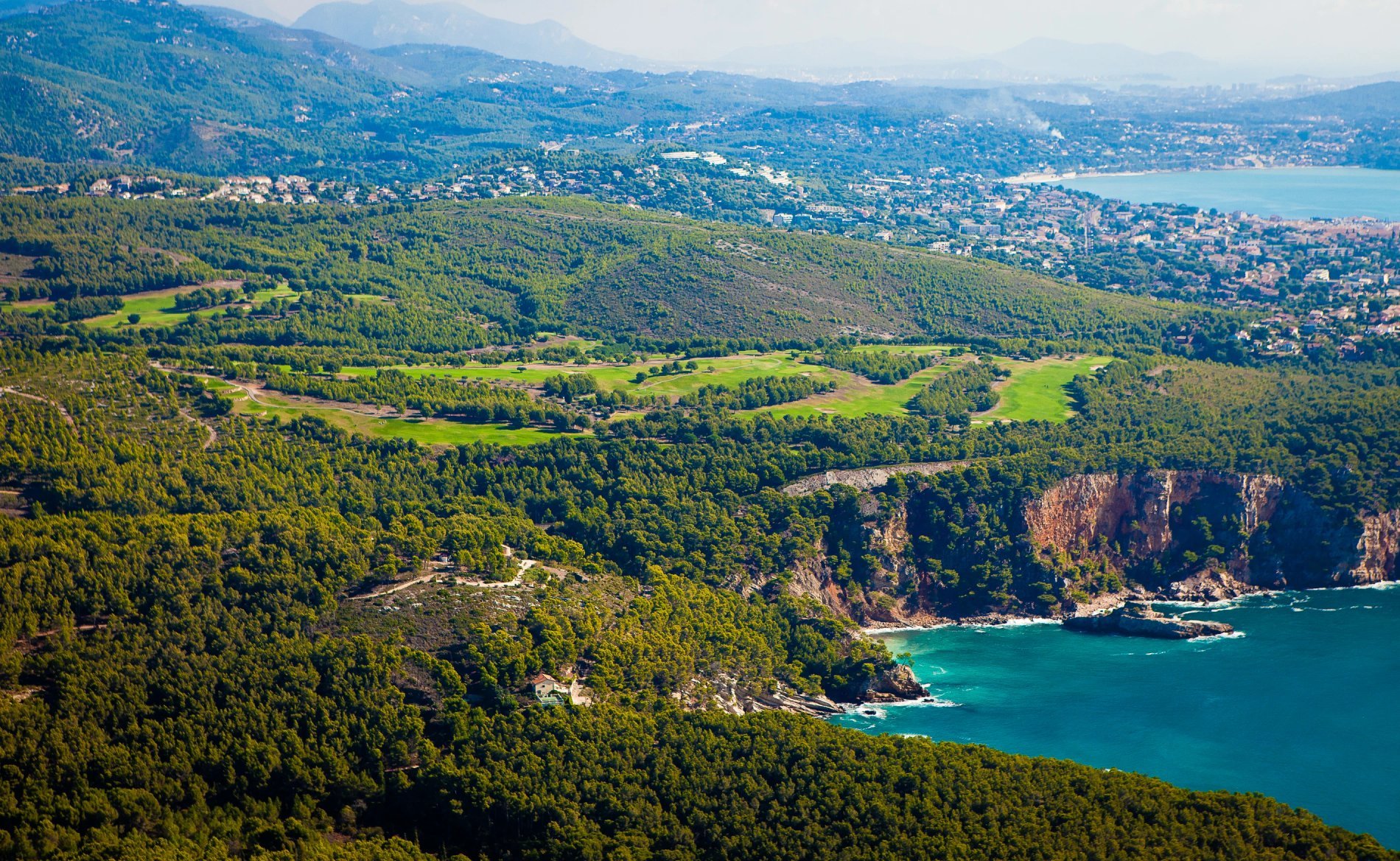 355743bf-655c-4254-a1b6-460ab2f90129