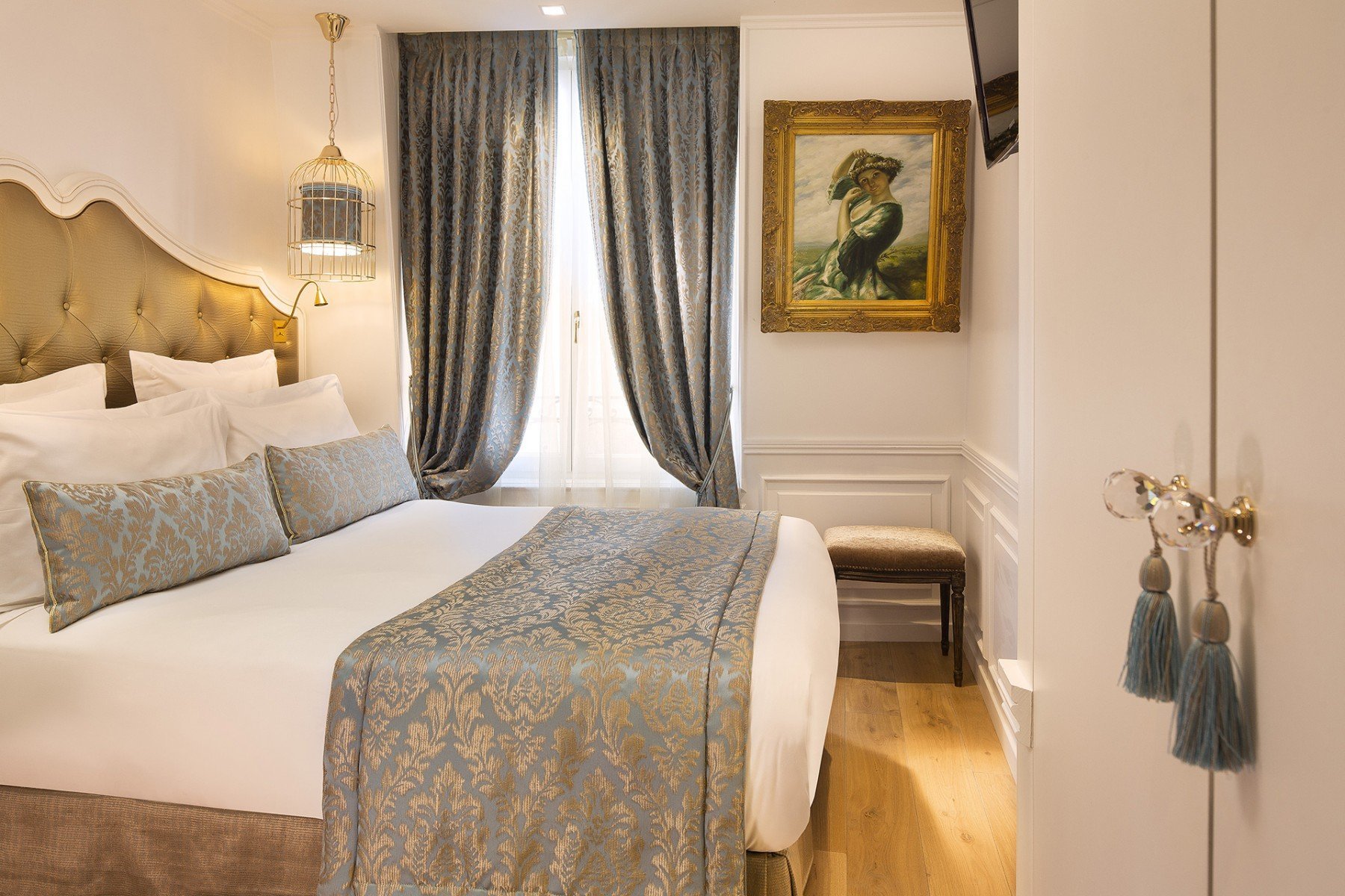 Hotel Académie Saint Germain | Romantic weekend to Paris