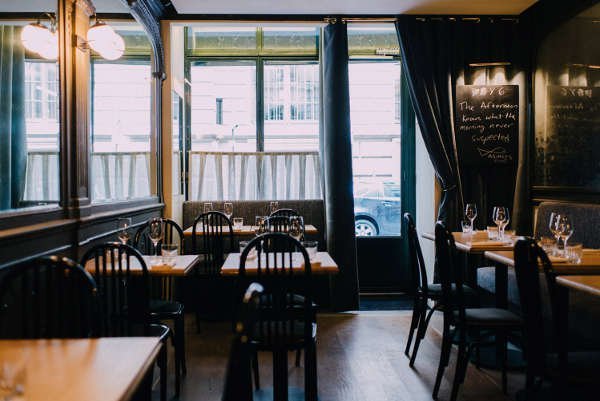 Gastraum des Restaurants La Bourse et la Vie in Paris, nahe der Bourse