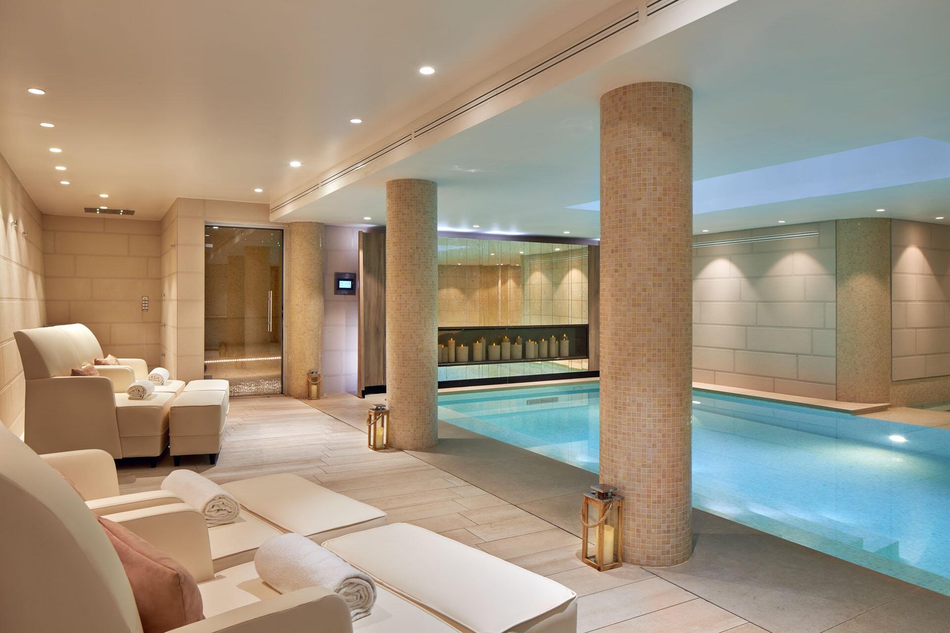 Maison Albar Hotels Le Pont-Neuf indoor swimming pool Spa Pont-Neuf by Cinq Mondes