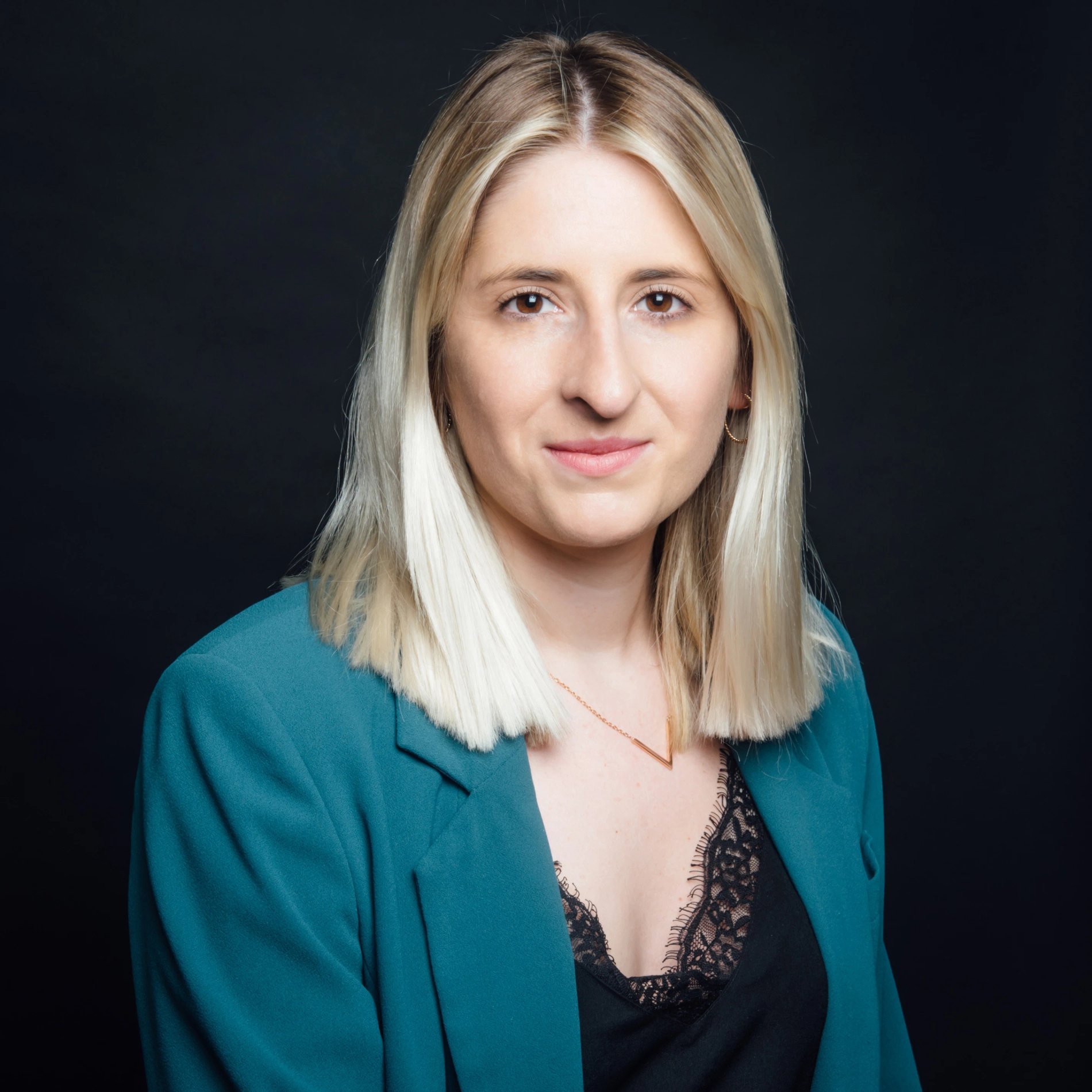 Axioncom | Conseil & Formation en hôtellerie | Dorine Guilpain