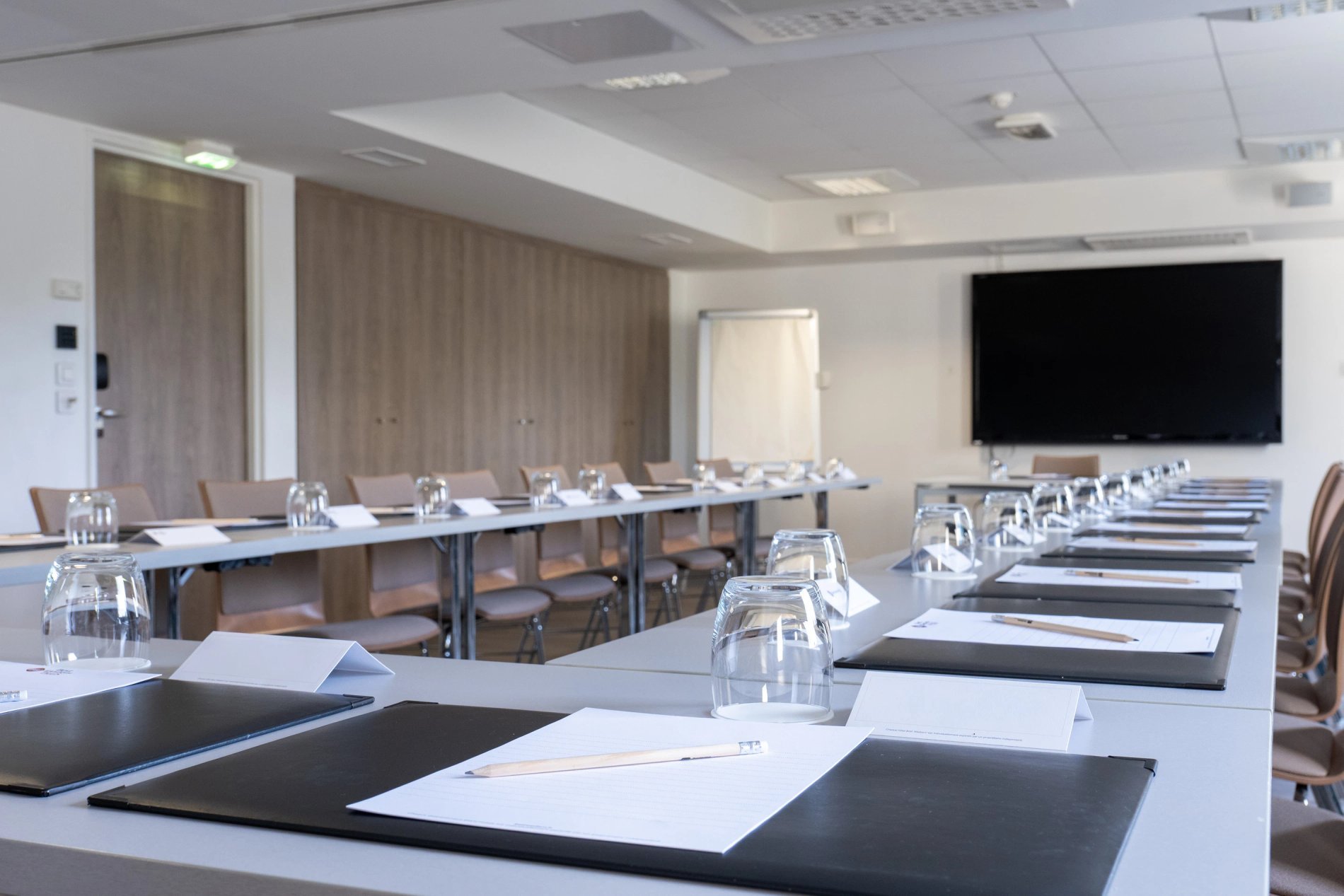 Best Western Plus Paris Vélizy plat restaurant Double V