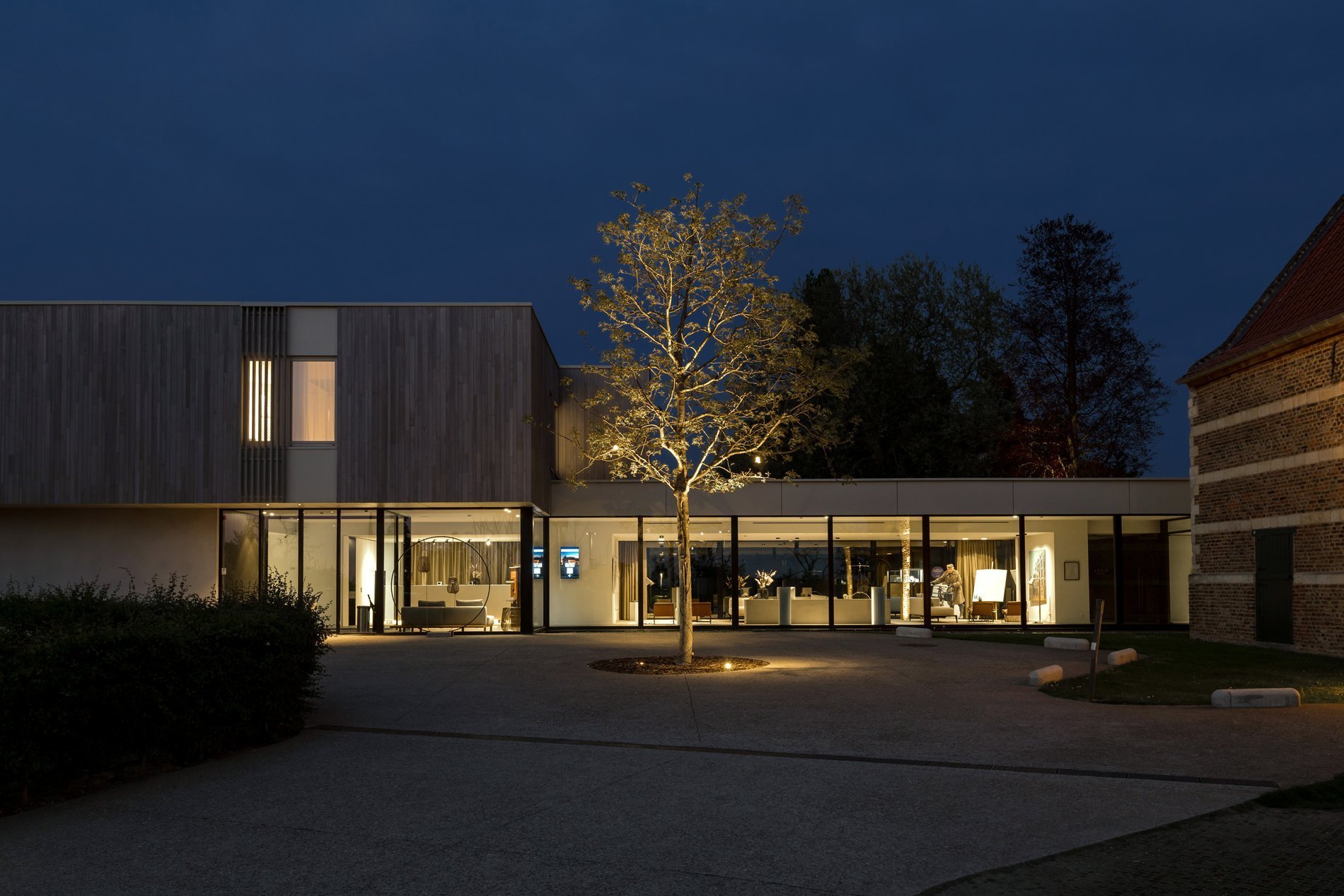 38b476c0-ead2-4a8d-a6c2-4aff50b5d54c