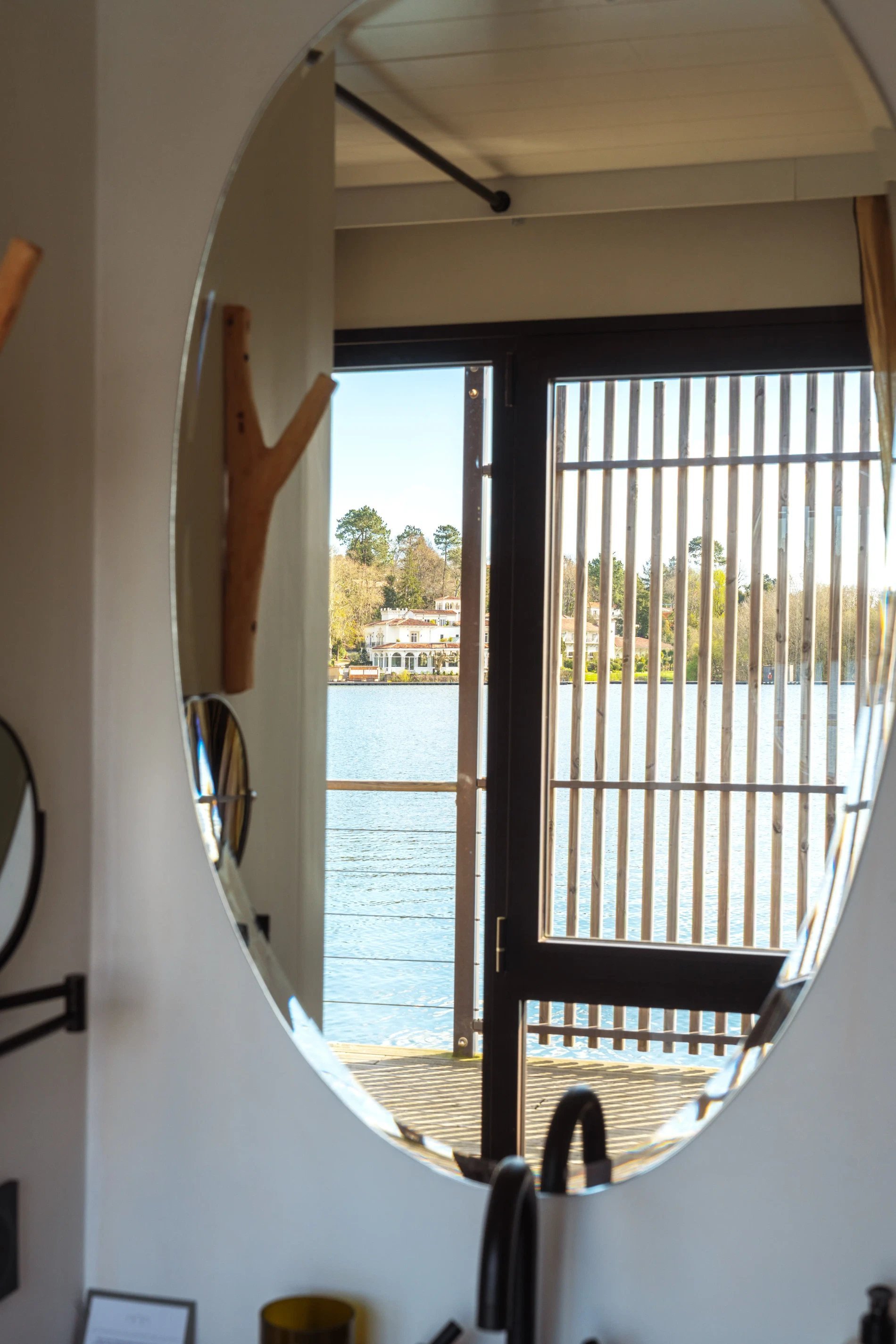 39e41810-df4d-492a-80b0-983190b5522a