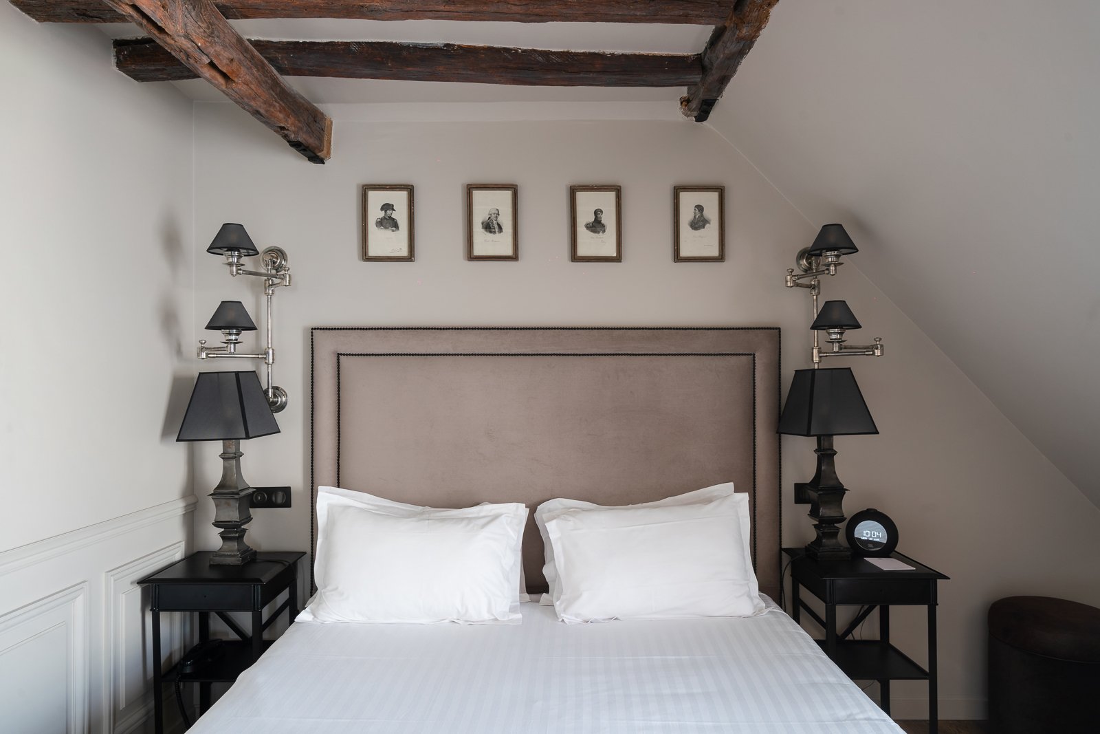 deluxe room - charming hotel paris center - hotel saint louis en l'isle