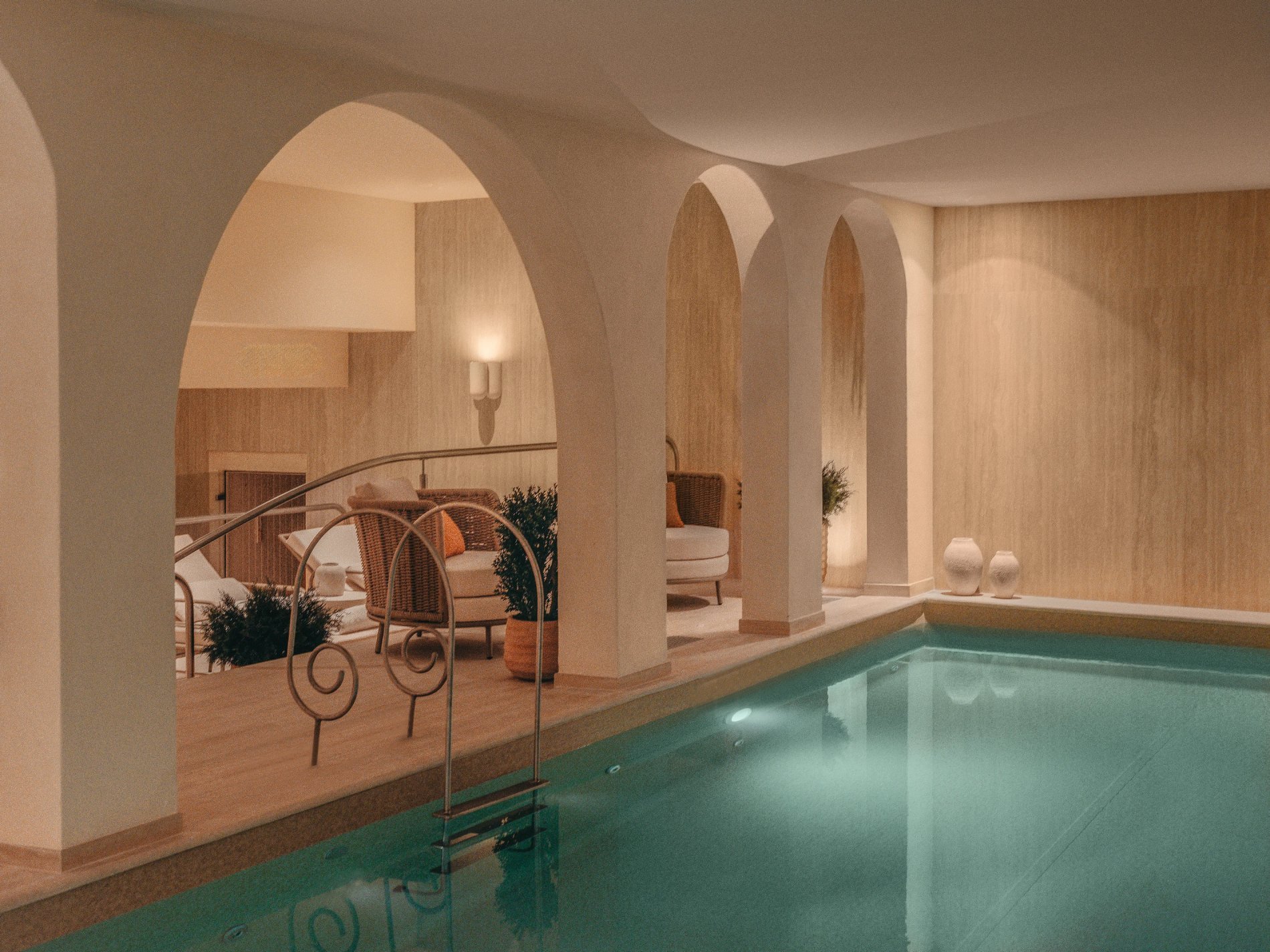 UNLIMITED Club | Club de sport | Piscine intérieure | Bien-être | Paris 8e