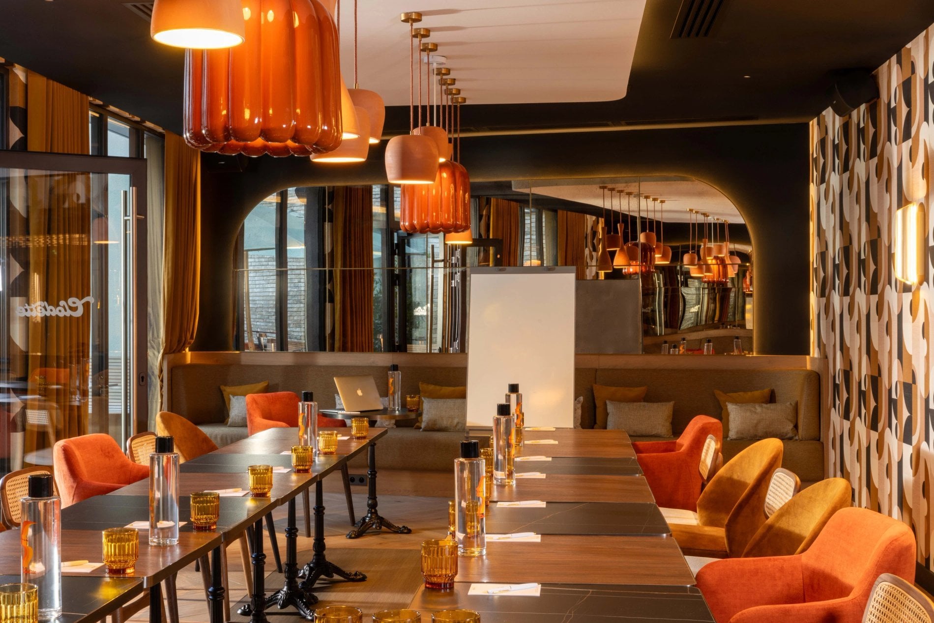 3b491242-1d4e-4824-8a4f-d5fabb4b26a3