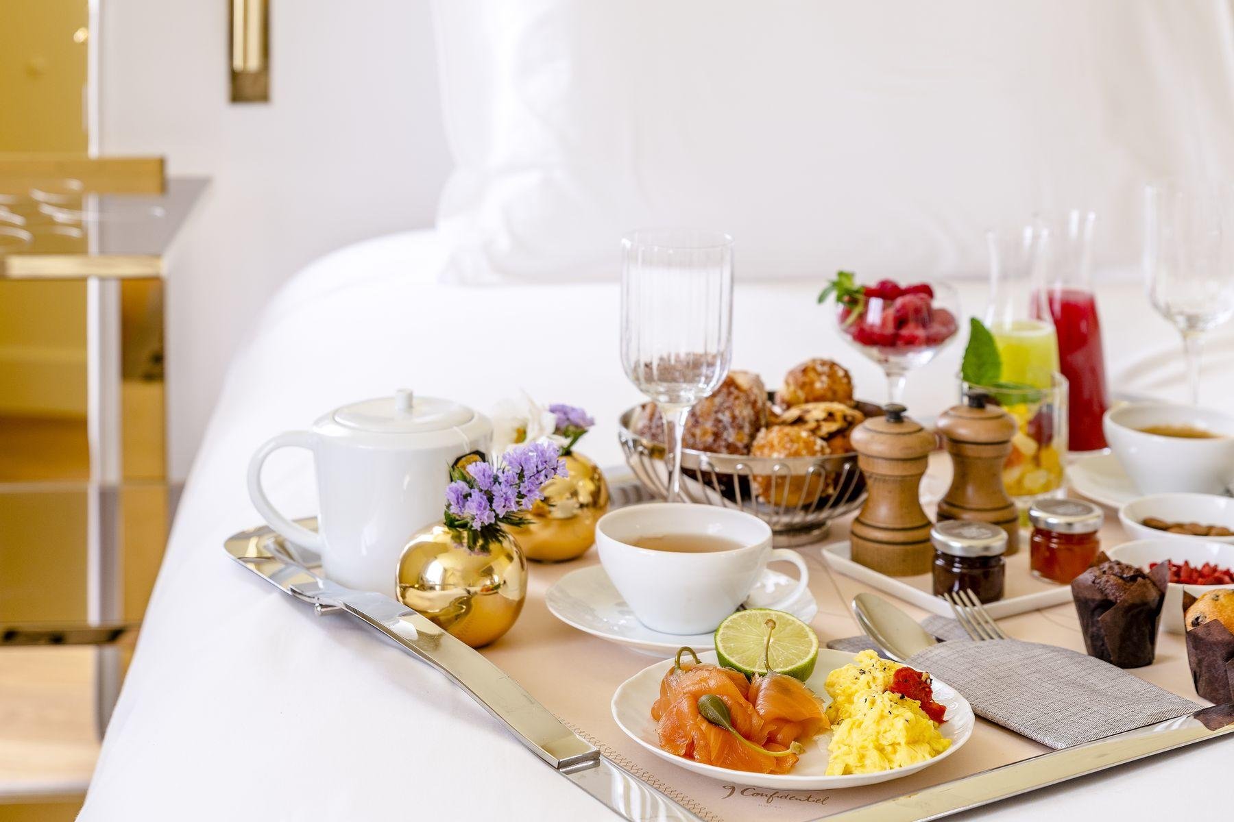 hotel 9 confidentiel paris marais breakfast