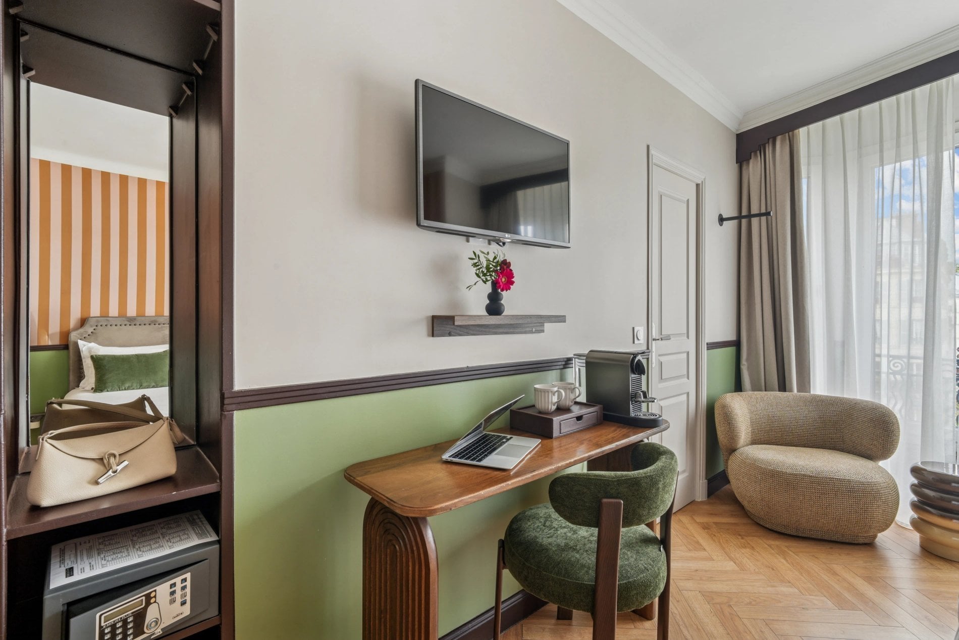 3ceef070-a8b0-428d-bc88-d104dbbd8d02