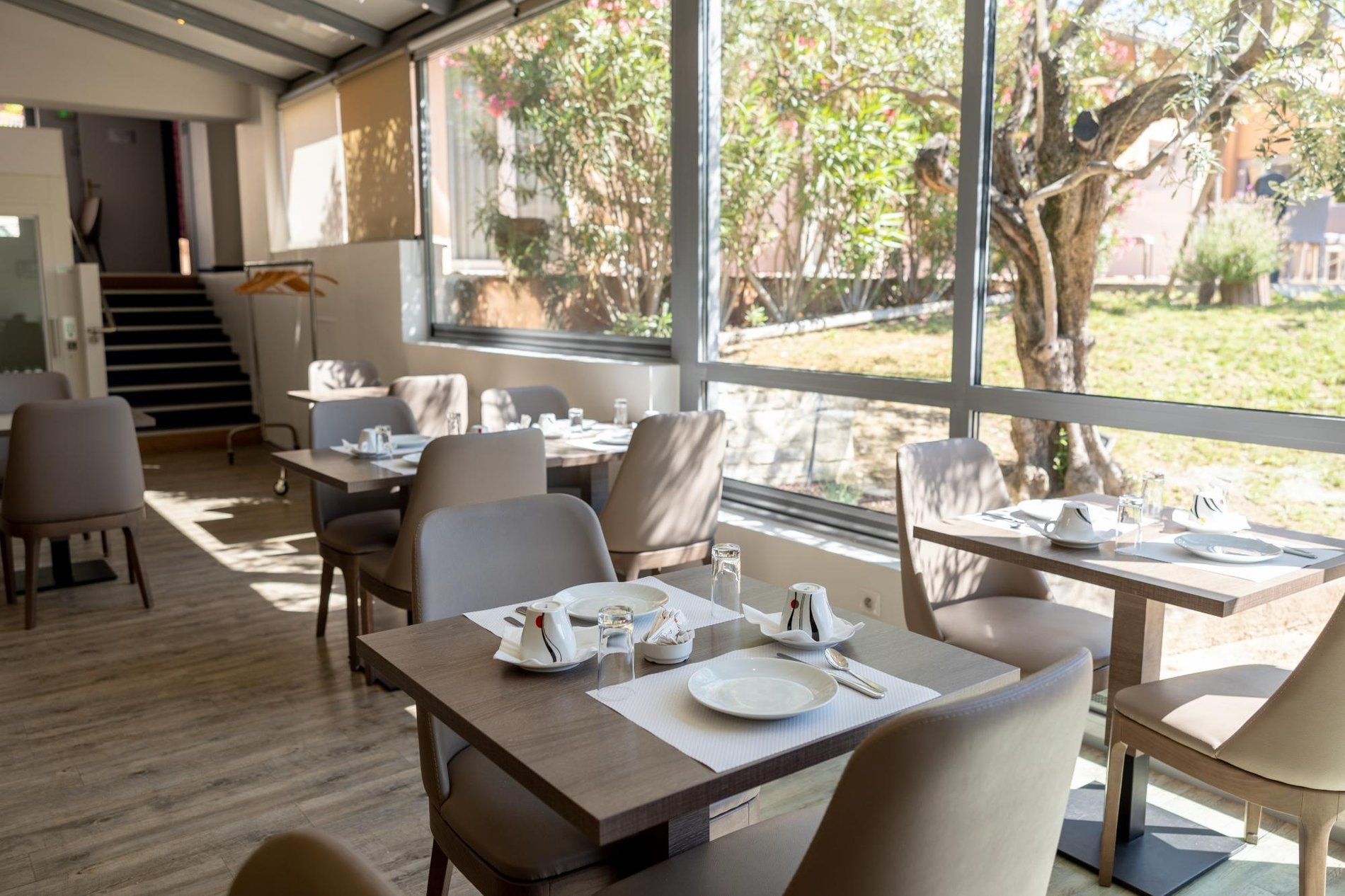 3e964c64-9518-4df6-a2e8-430496fd8580