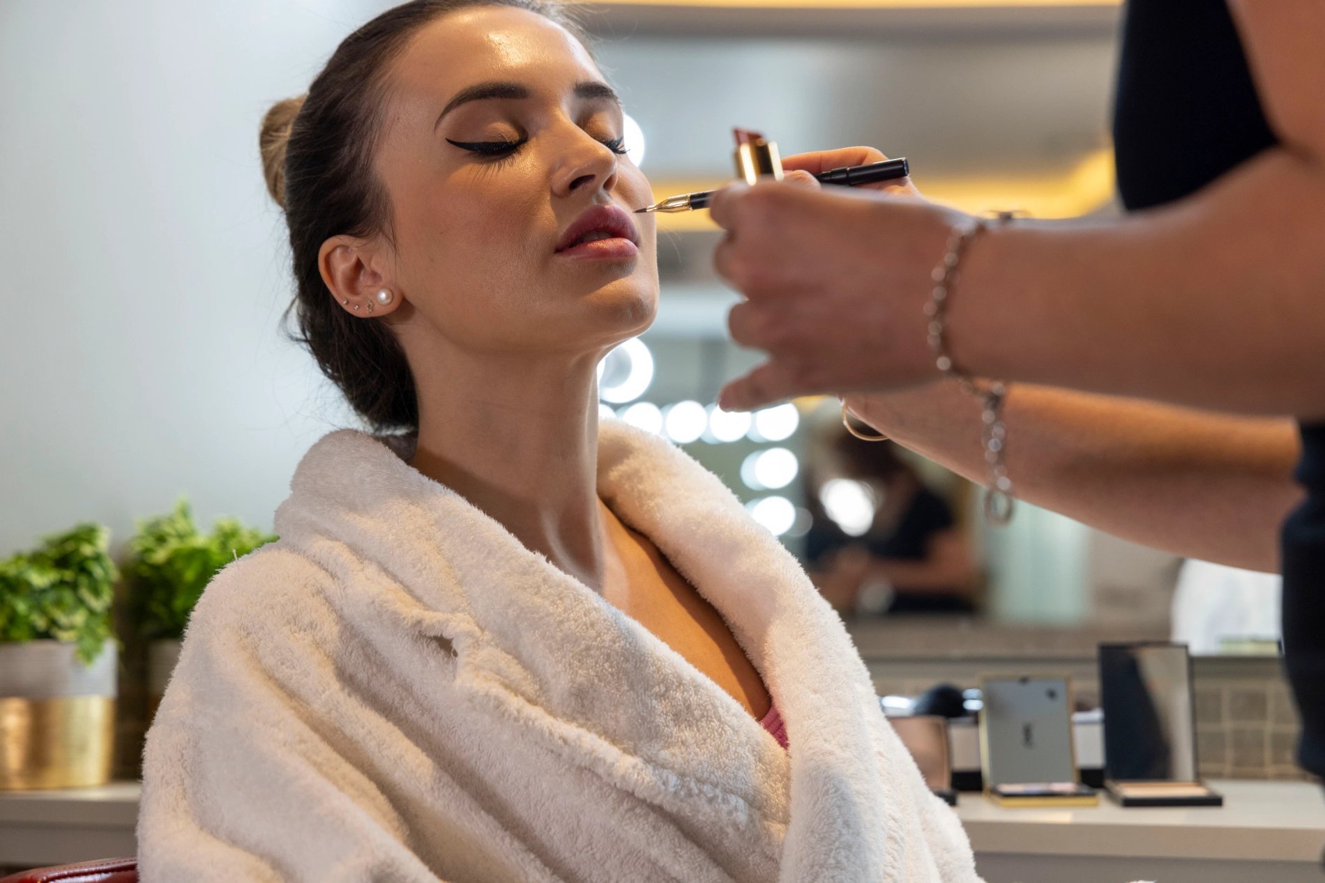 Maison Cardinal Furstemberg Airbnb Rent Appartment Makeup Hairstyle