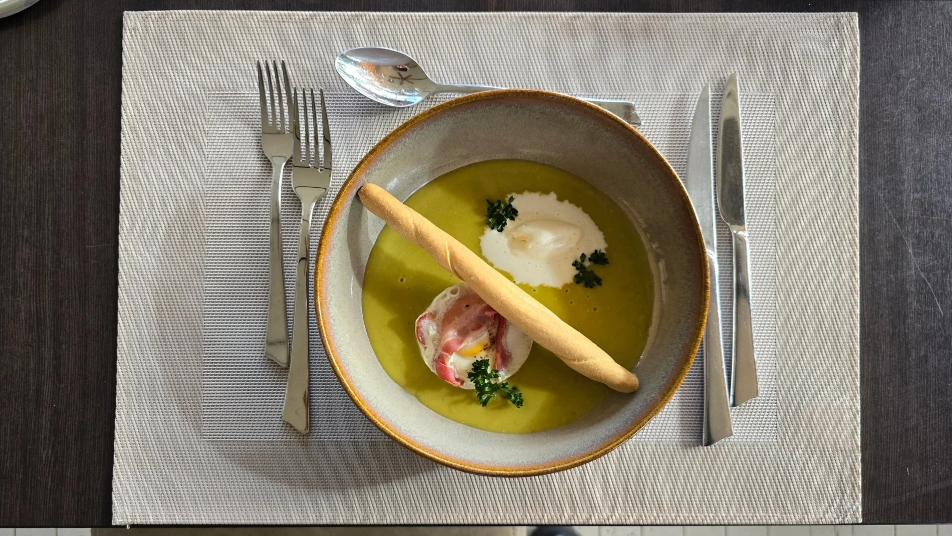 3f00c2f7-136c-43e7-b7e3-b17b02ffe160