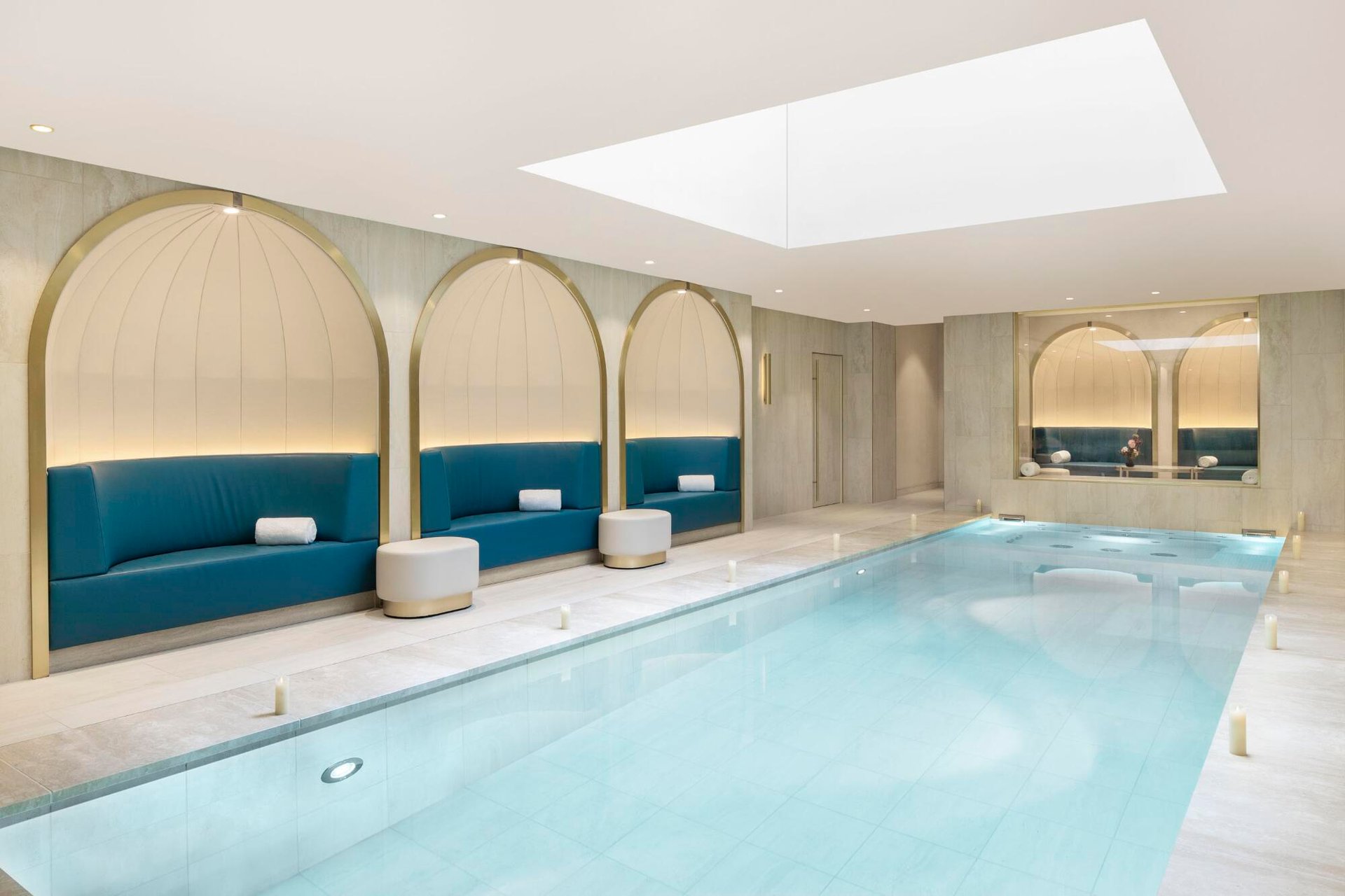 Spa Pont-Neuf by Cinq Mondes indoor swimming pool