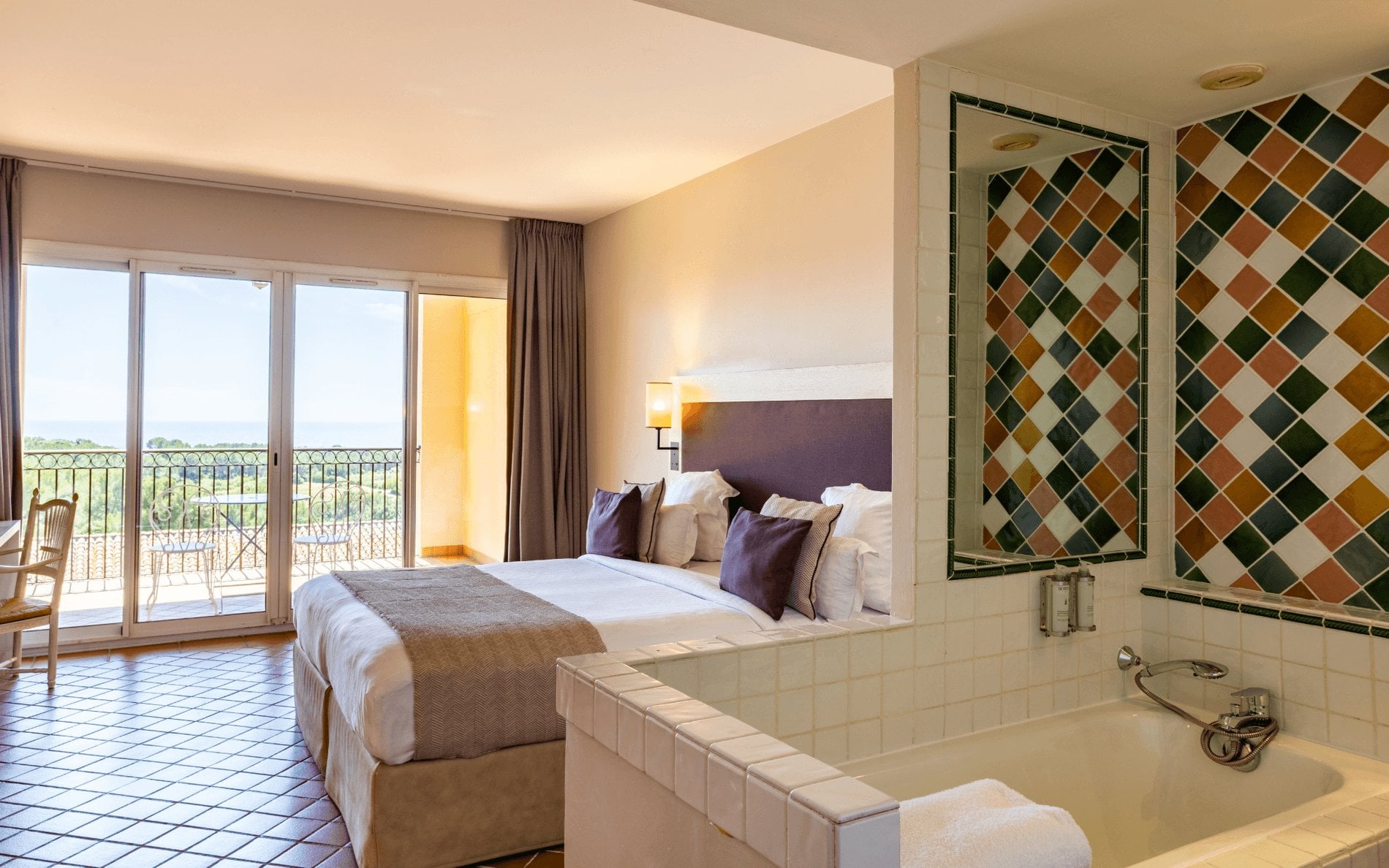 Superior Room with Sea View at the hotel Le Frégate Provence