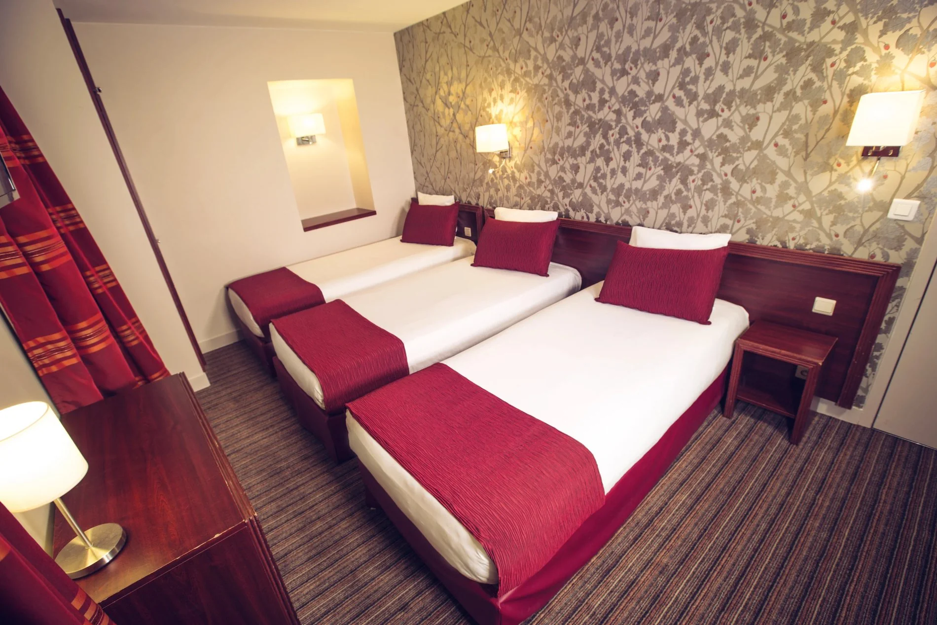 Chambre triple confortable au Timhotel Gare de Lyon