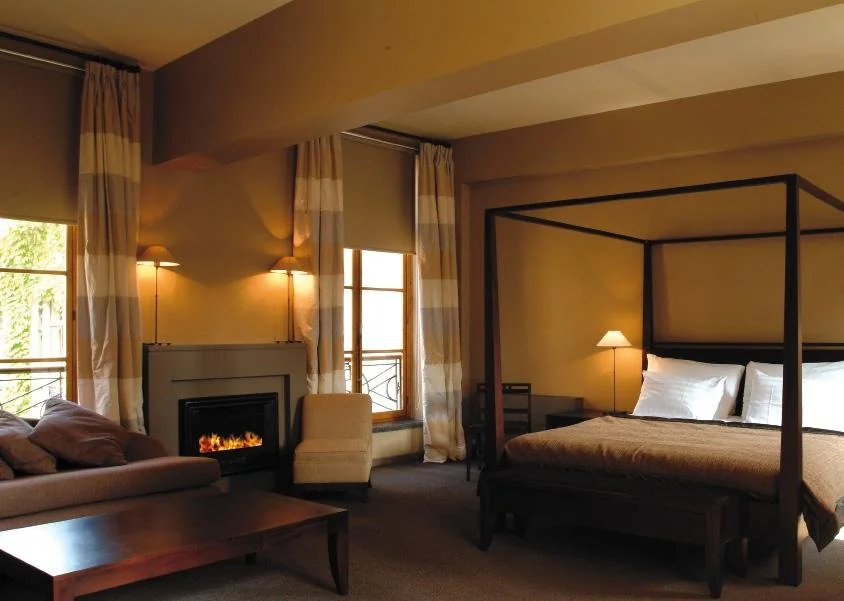 Chambre Exceptional, chambre confort, hôtel historique, chambre avec salon, chambre avec bureau, chambre contemporaine
