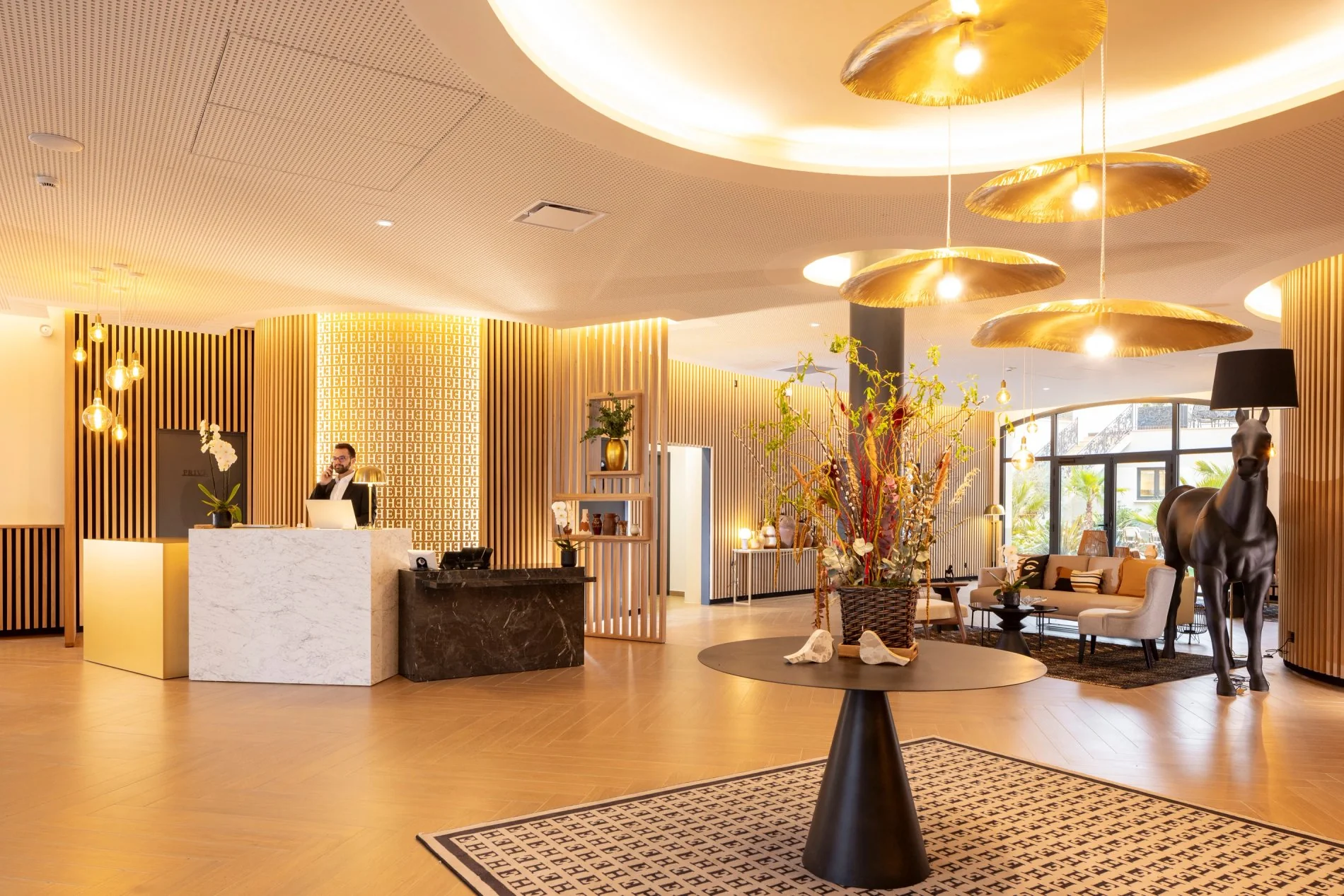 42c1abb2-b657-4f81-9a88-0f355db339aa