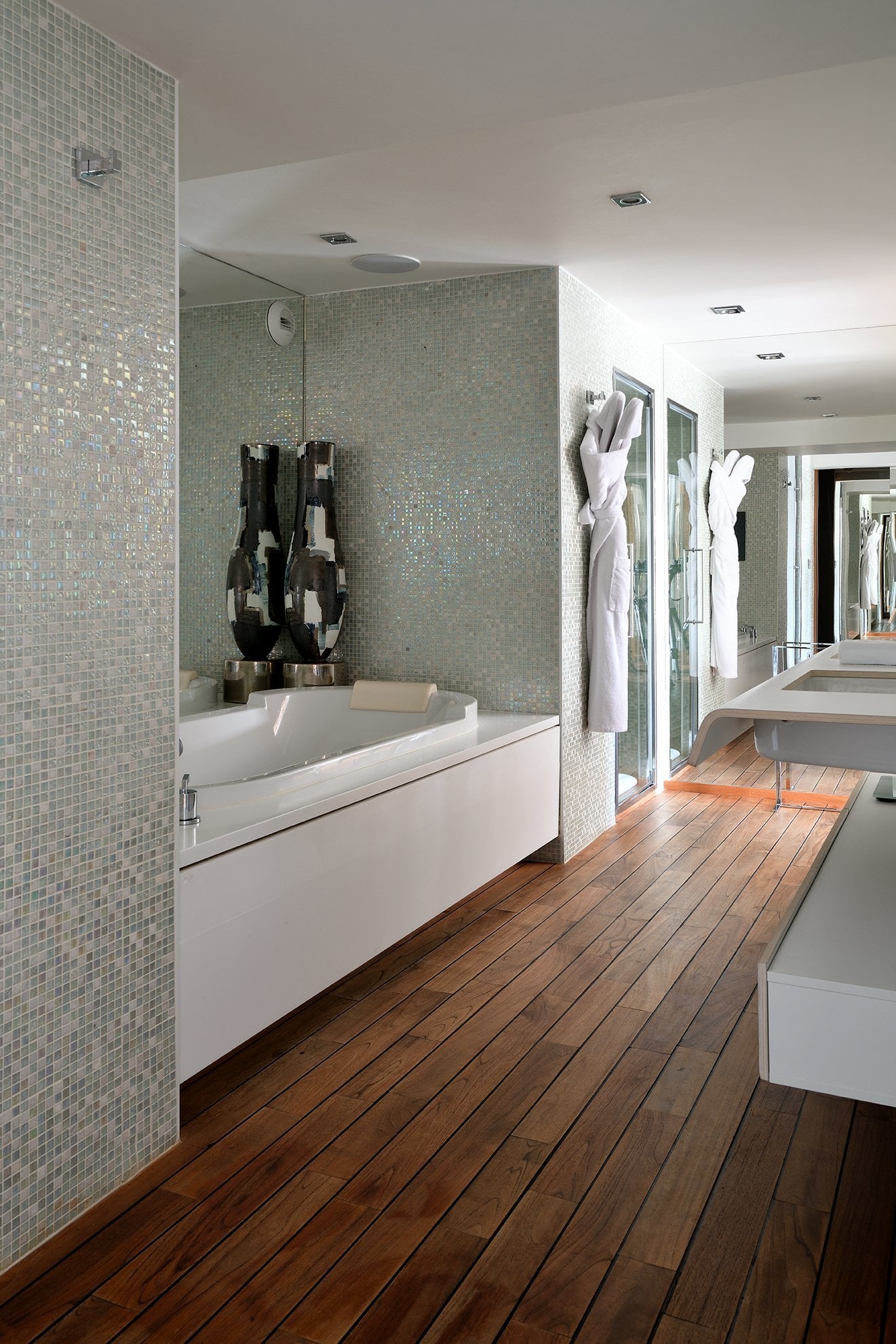 438806c6-f37e-4431-b1c9-772d5a2a83a5