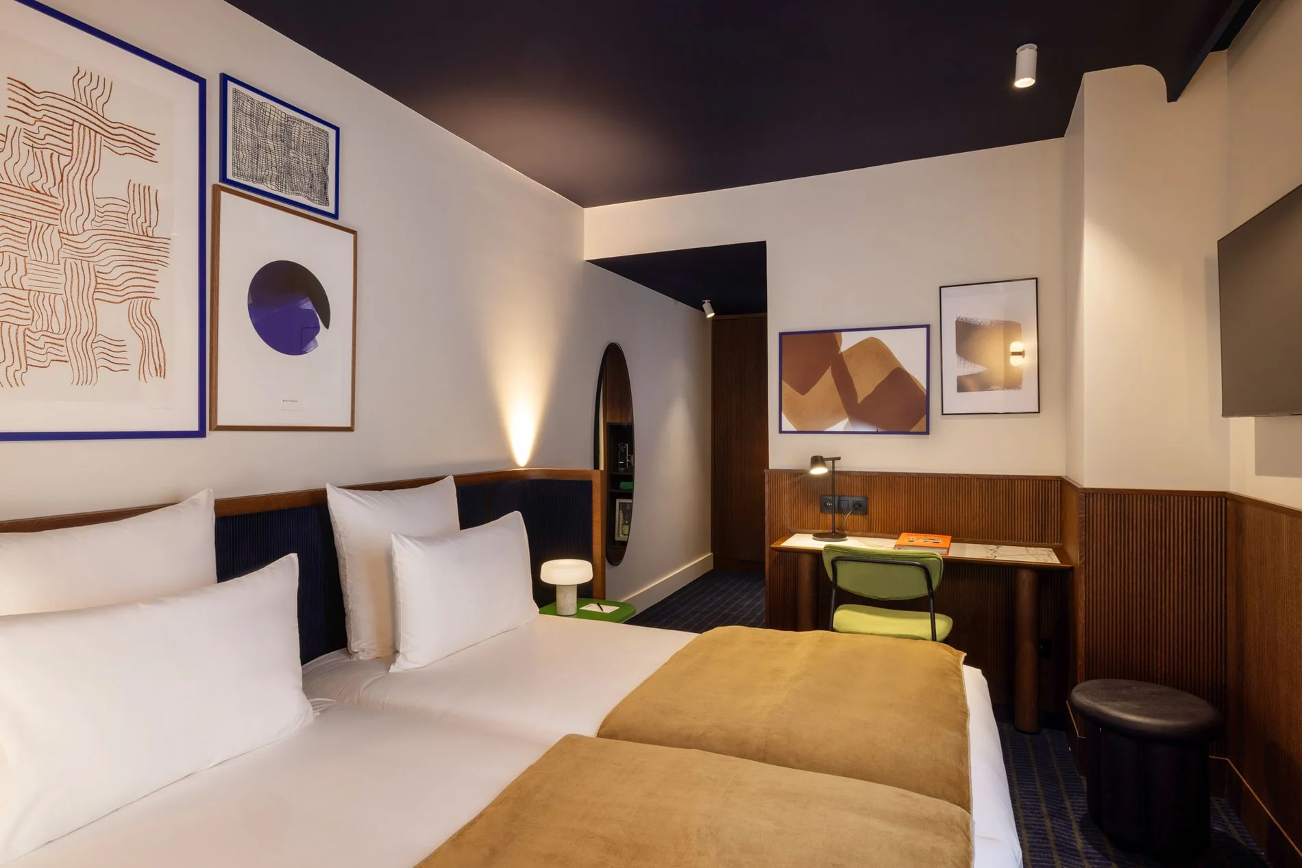 43a6aa10-4c45-45eb-84b2-28109f127f1c