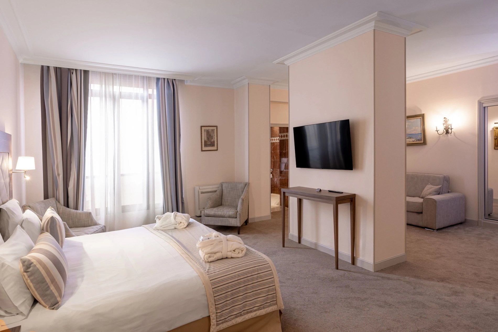 43bee2de-04ca-4621-a3a0-5b279cabbaa8