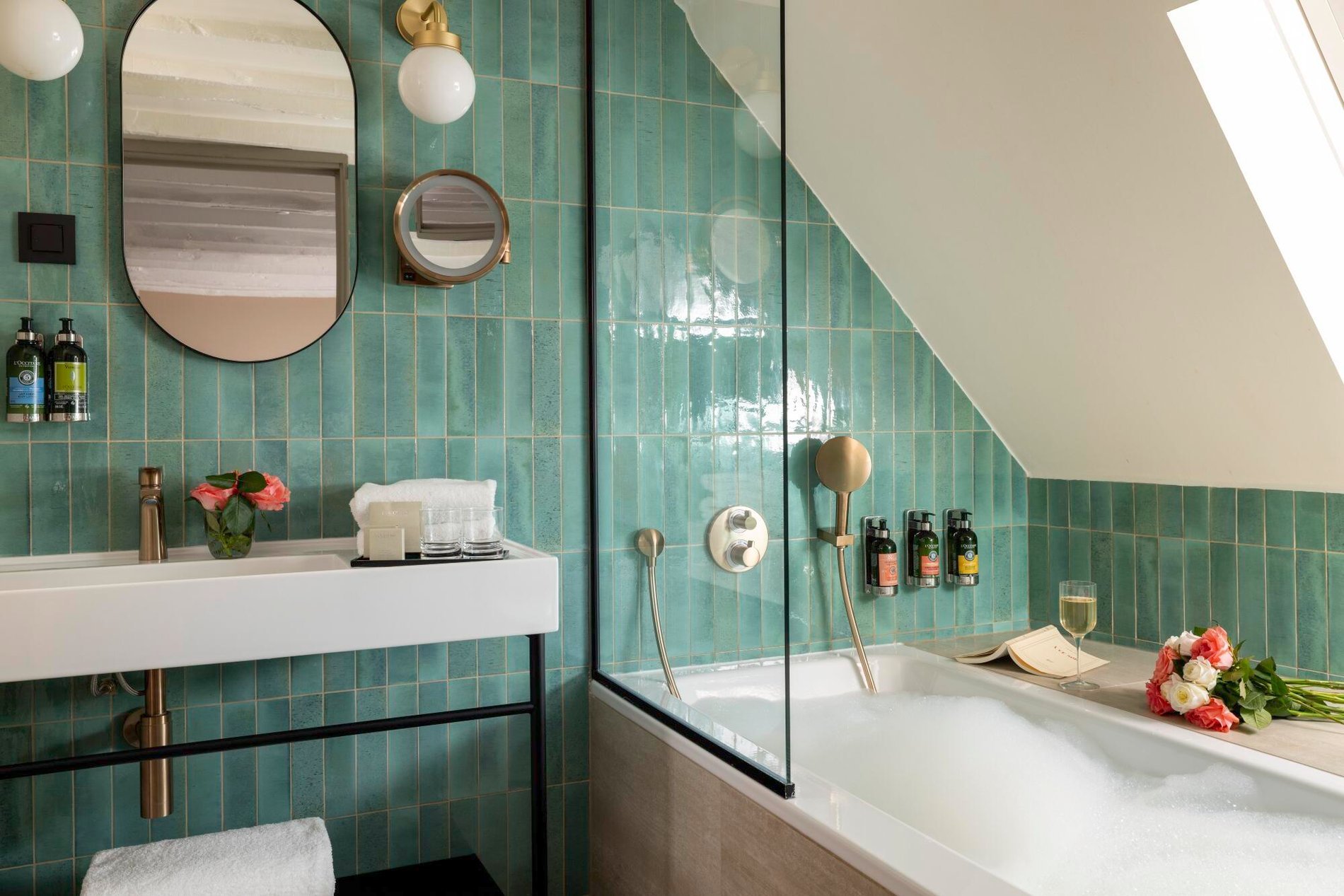 Hotel Maxim Opéra Room bathroom