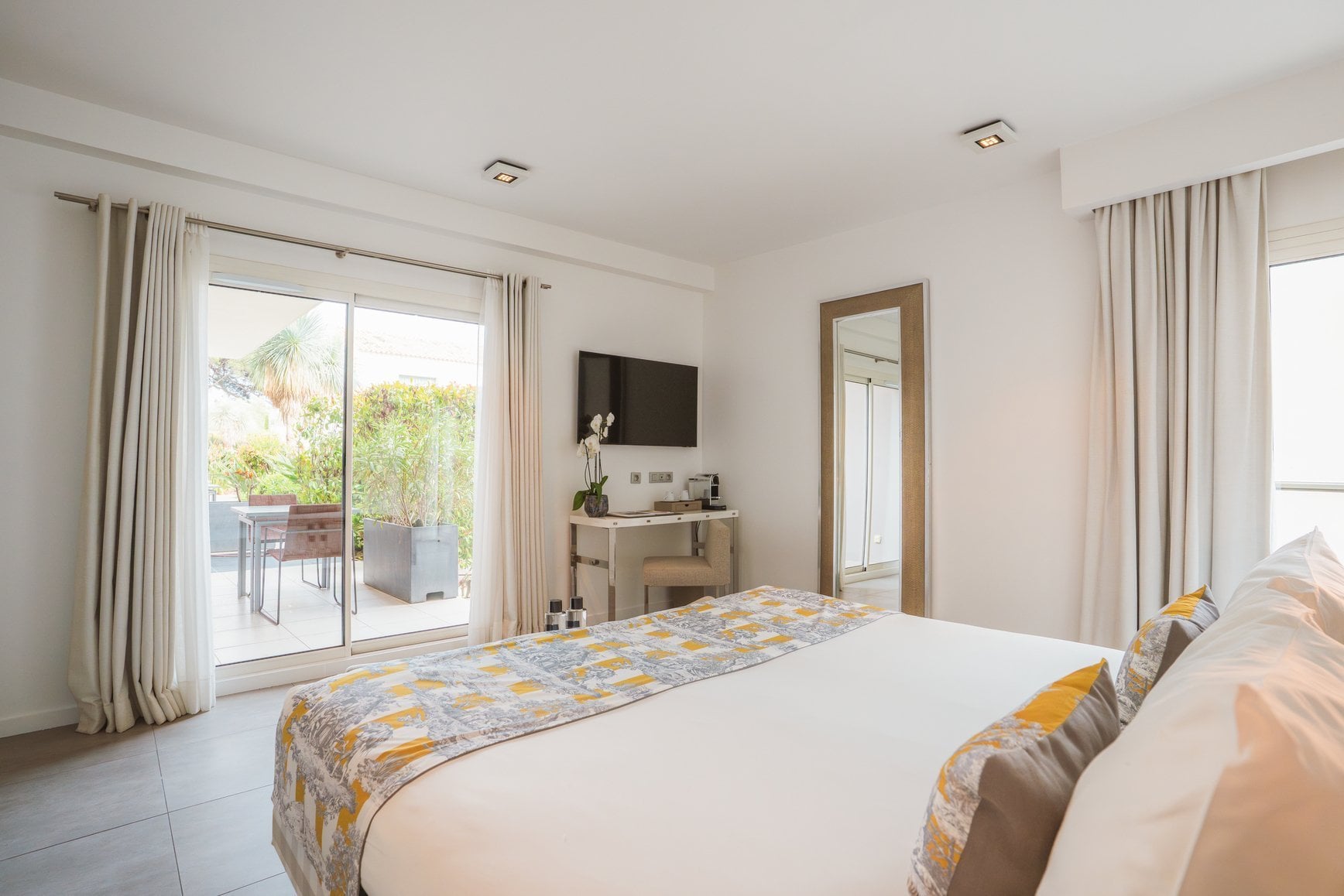 44e6a286-6eb5-4998-92cd-1288509095b5