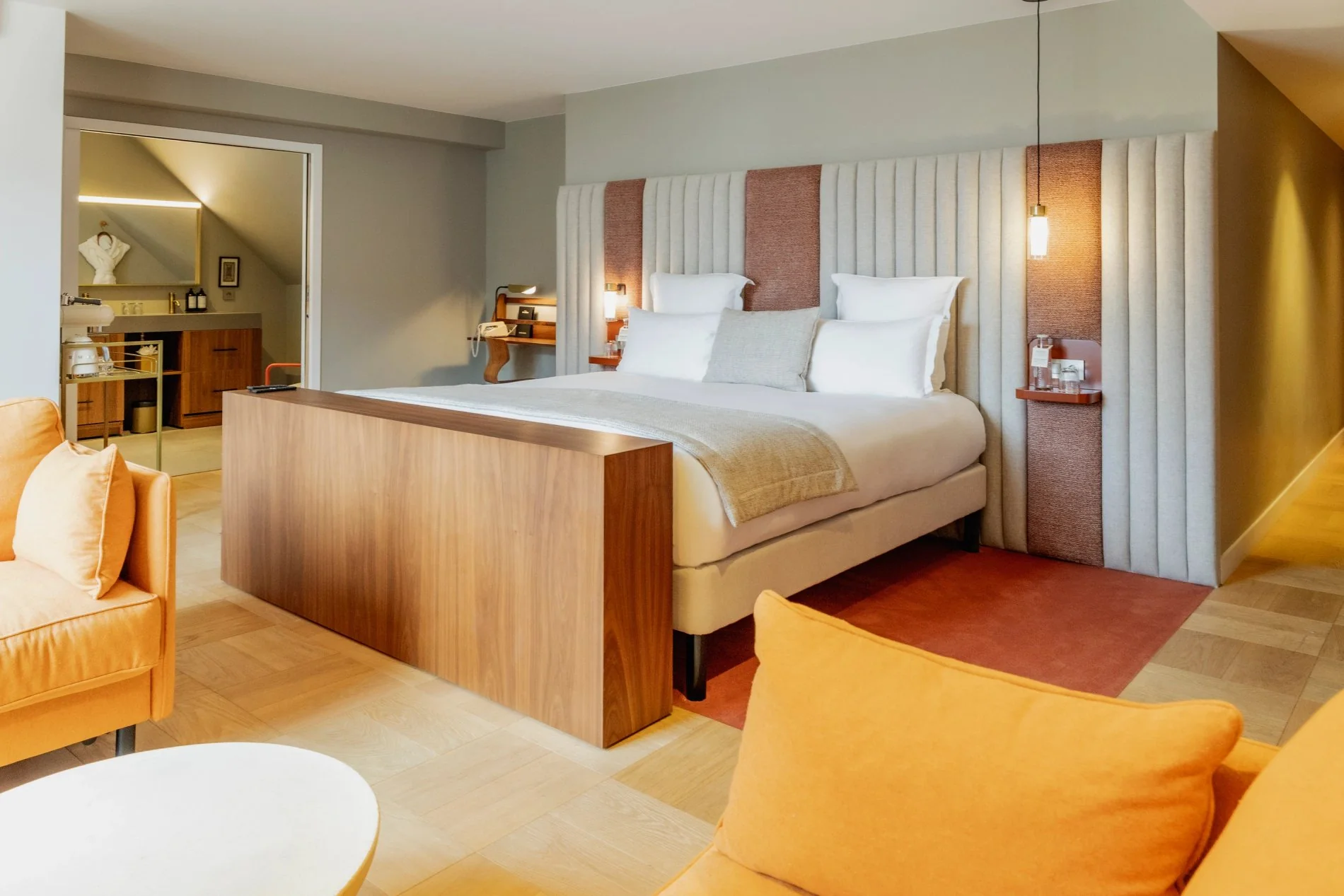 44ea0970-e713-4488-b675-de18949833e8