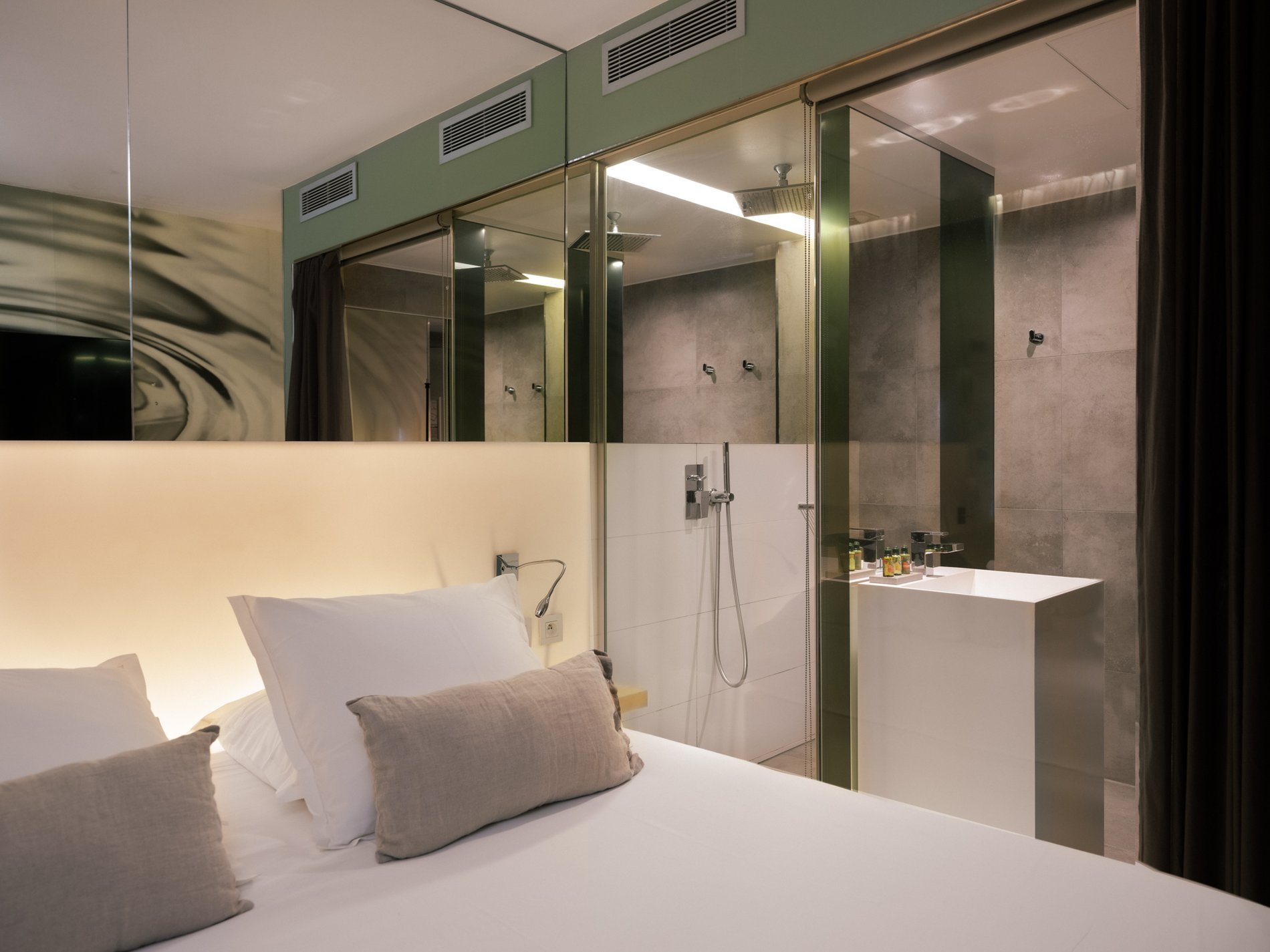 45c69210-53db-4e86-b51e-fcca76afee36