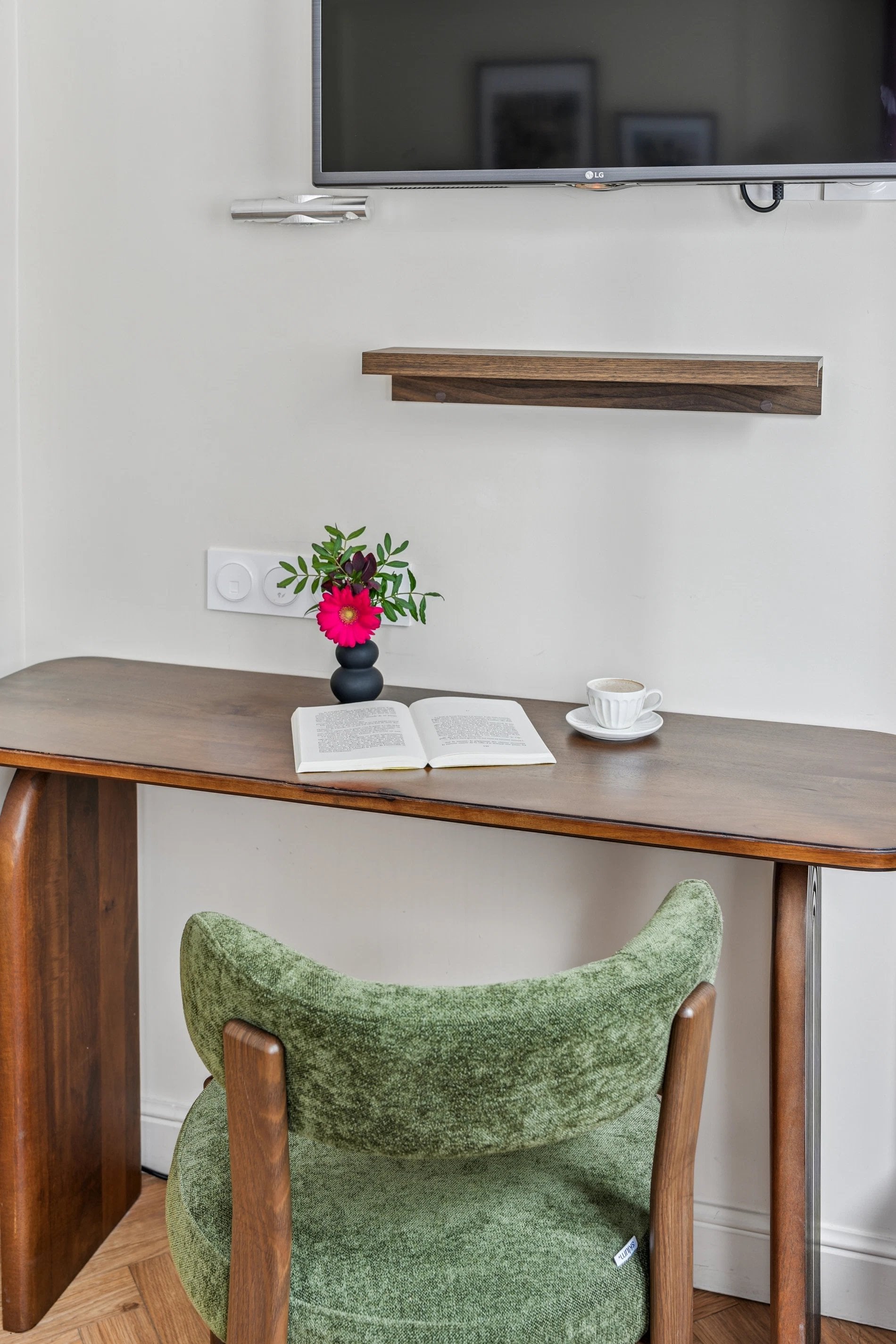 46934baa-37ee-43c6-8eb3-f747dc335995