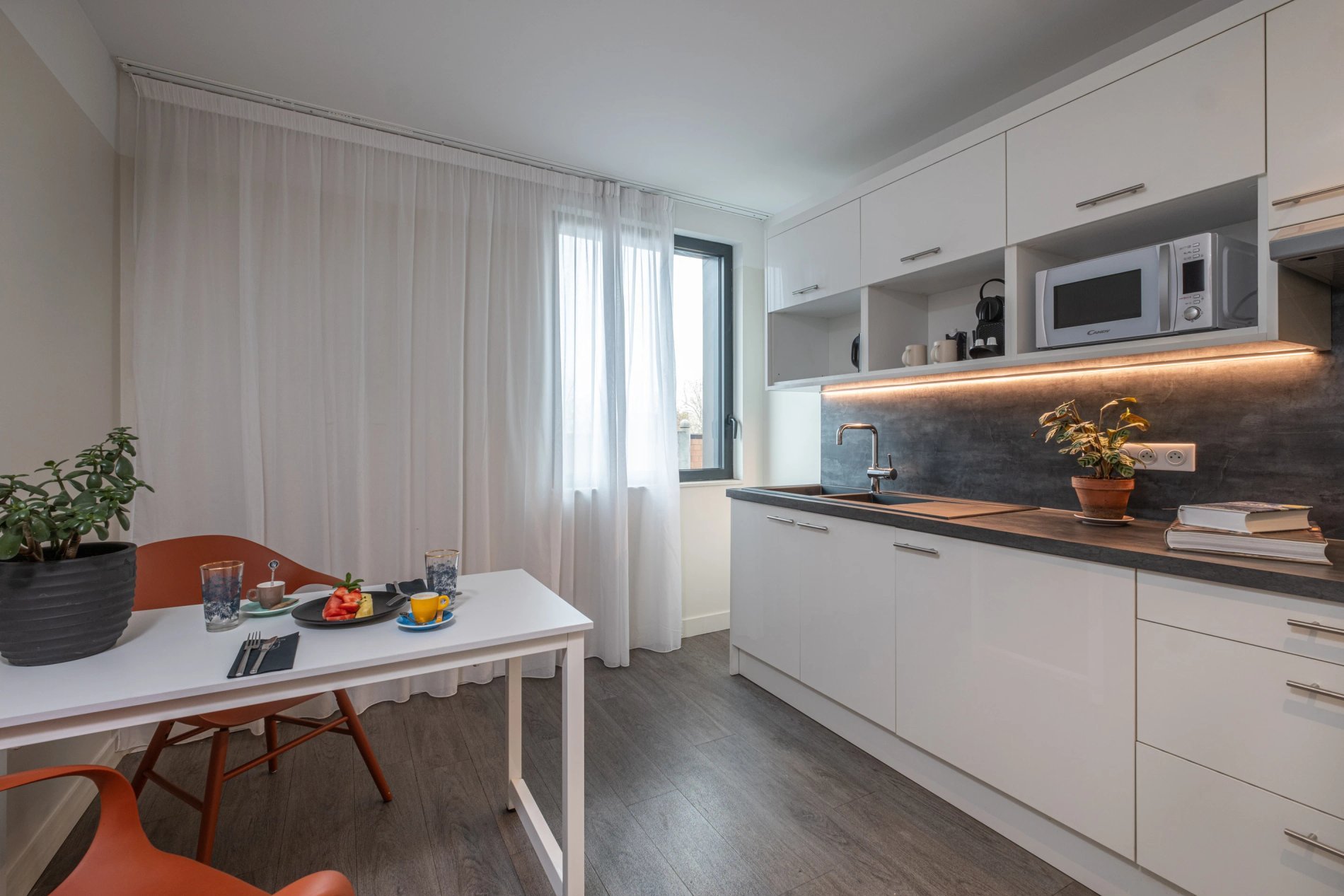 Hotel Maison Montmartre Paris Les Puces**** | Montmartre | Paris 18 | Double room with equipped kitchen