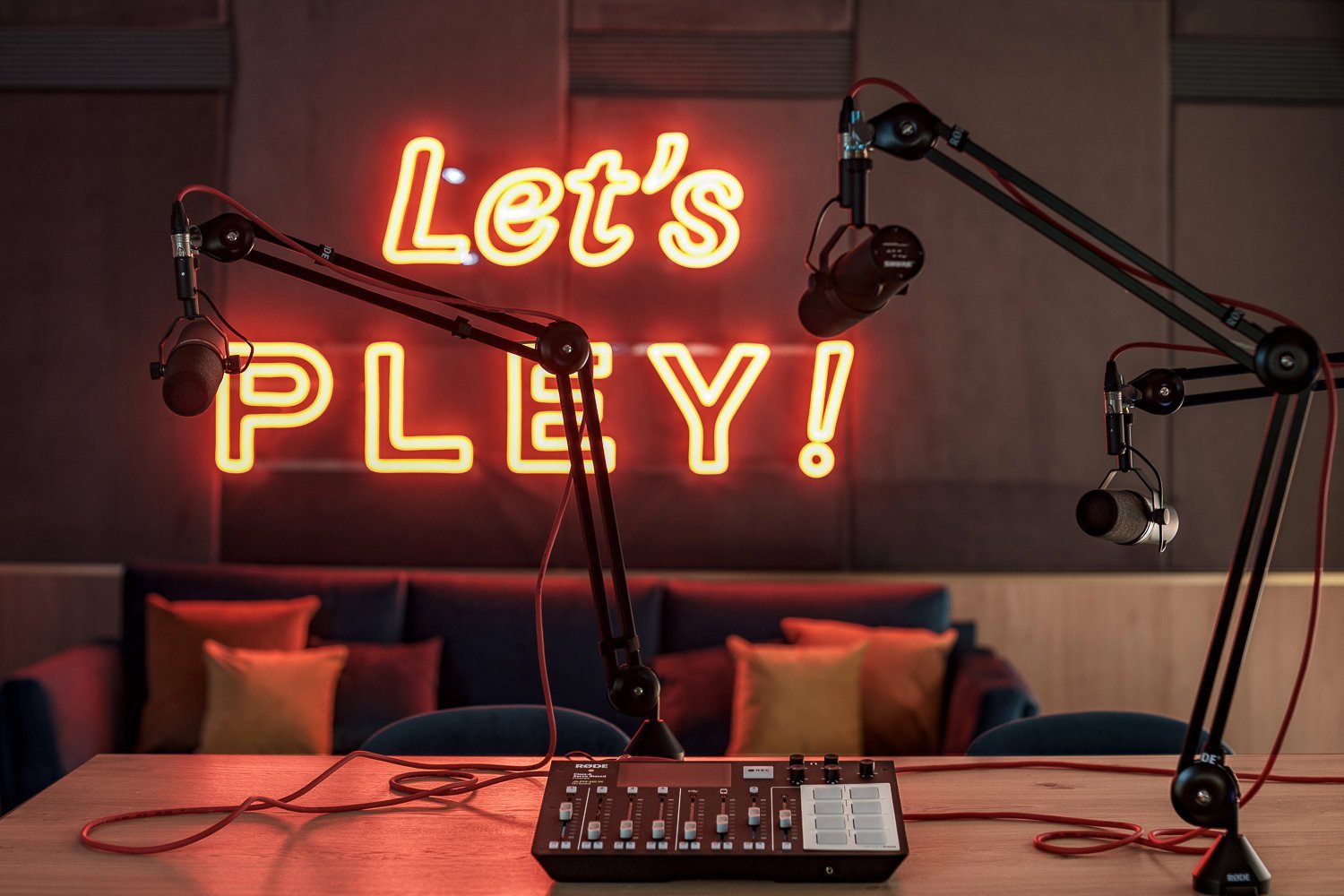 Pley Hotel Parigi | Studio Podcast