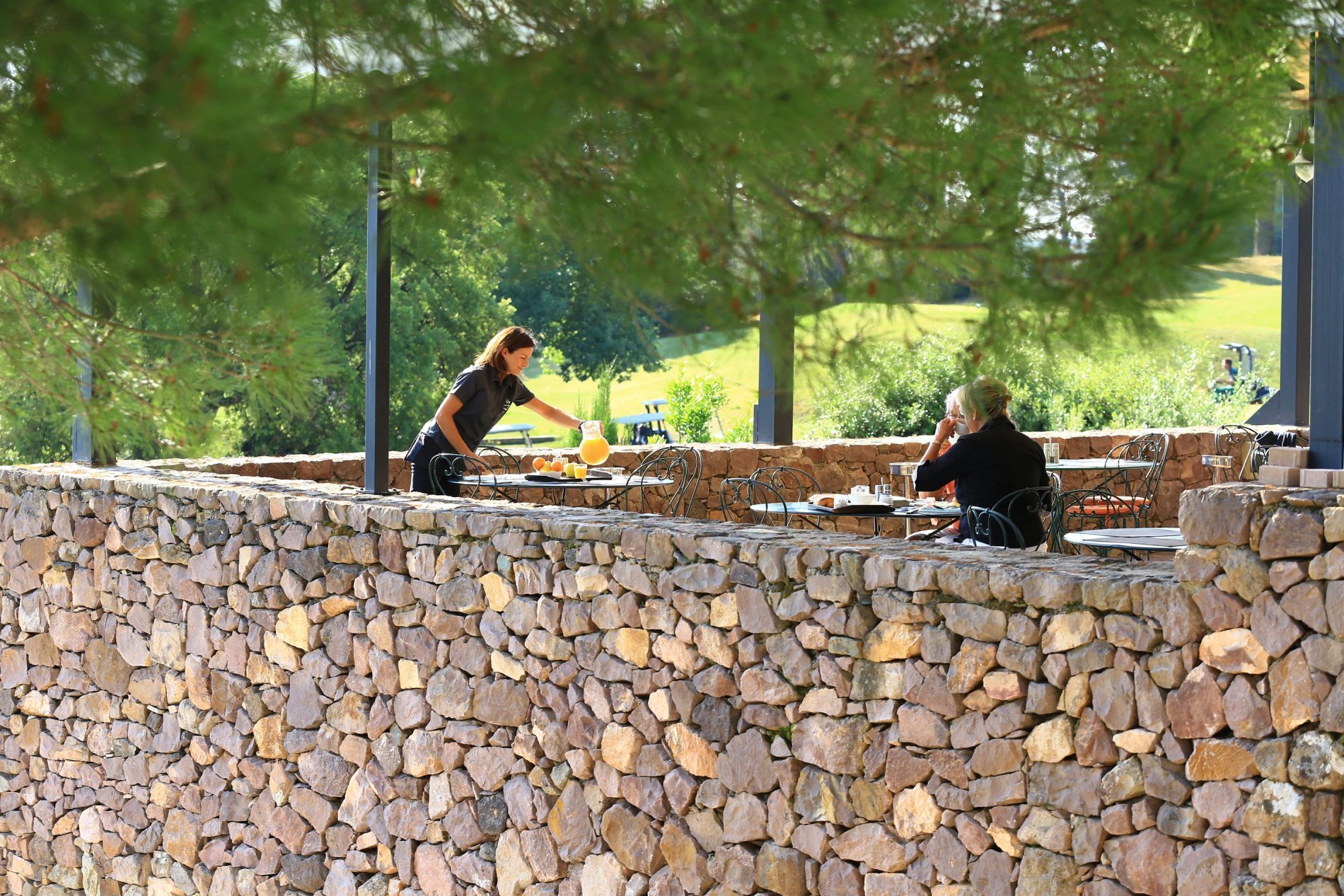 restaurant terrasse golf var