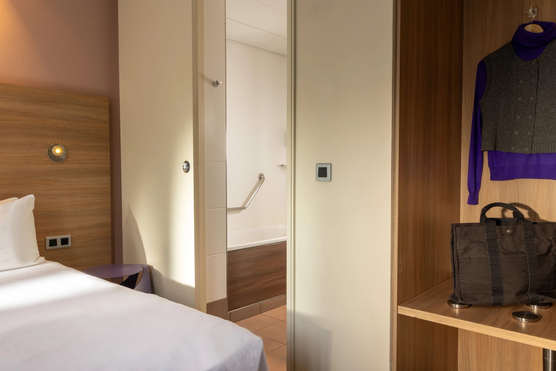 4a0544d5-681e-4e5b-89b0-7fddd6309920