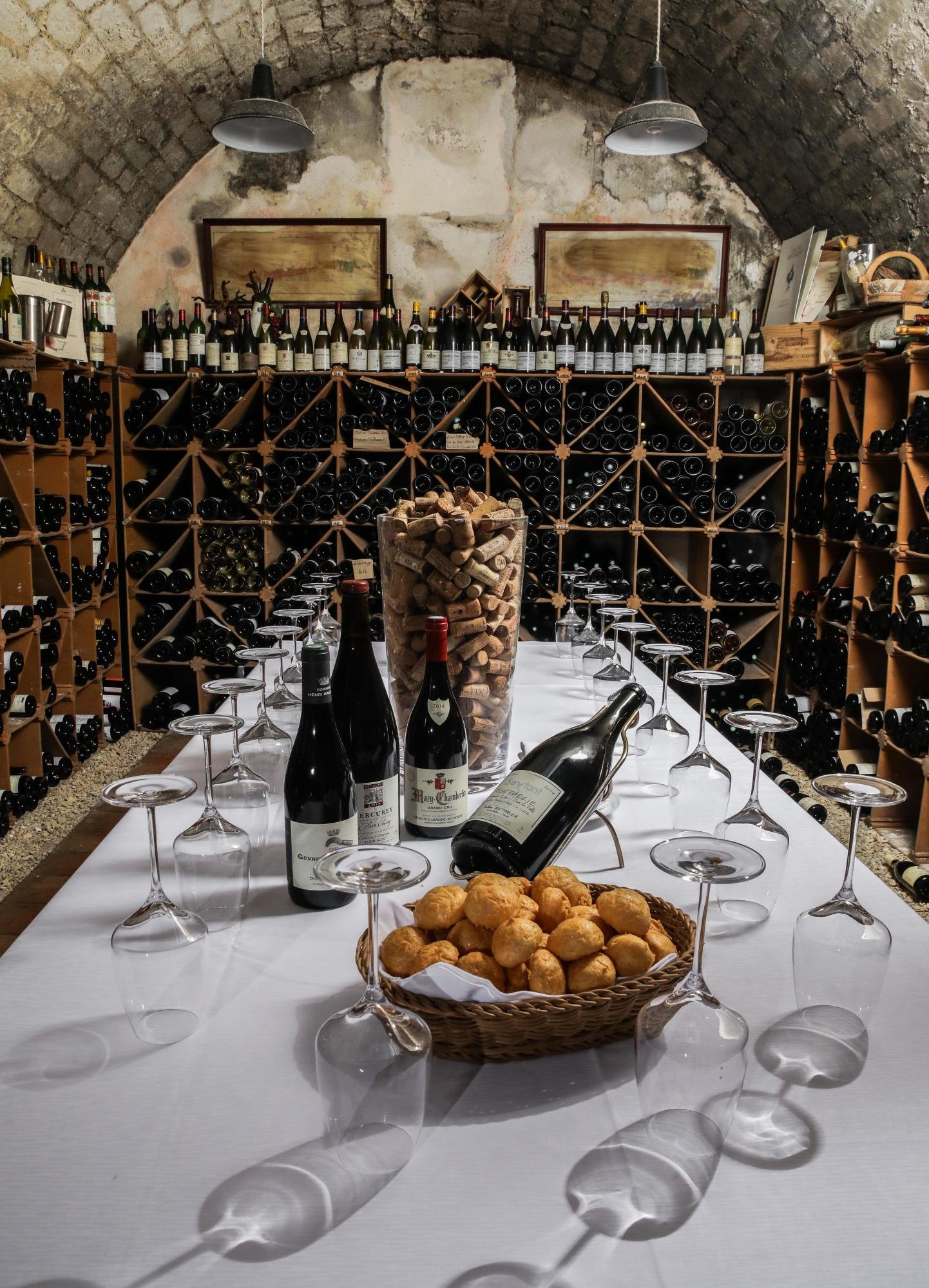 Une belle sélection de vins de Bourgogne et du Monde pour accompagner votre repas gastronomique
