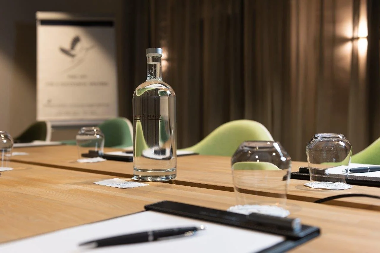 Salle de réunion équipée pour vos événements professionnels.