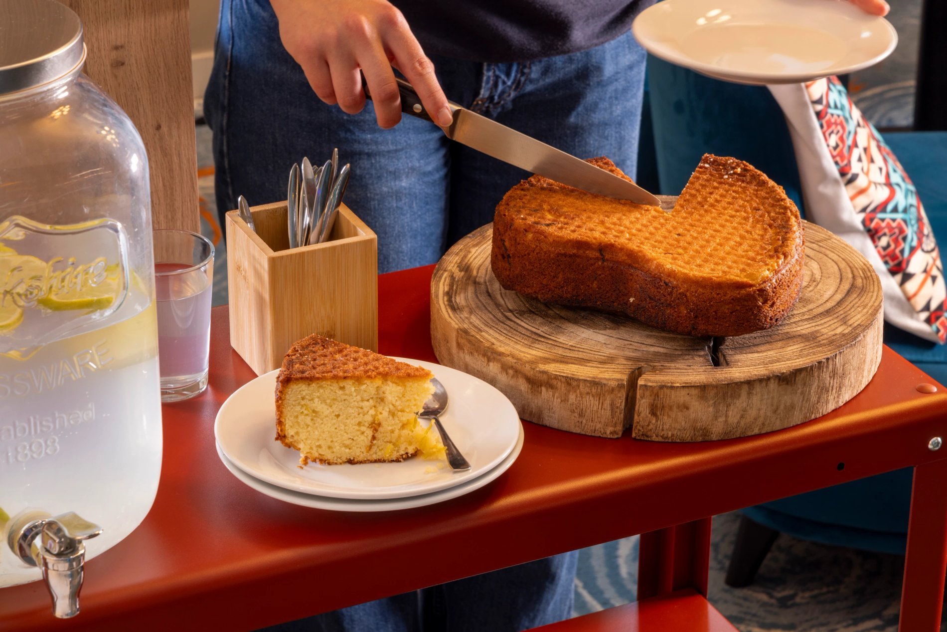 4b3ed4e9-57a7-480b-8aef-baa5cd598384