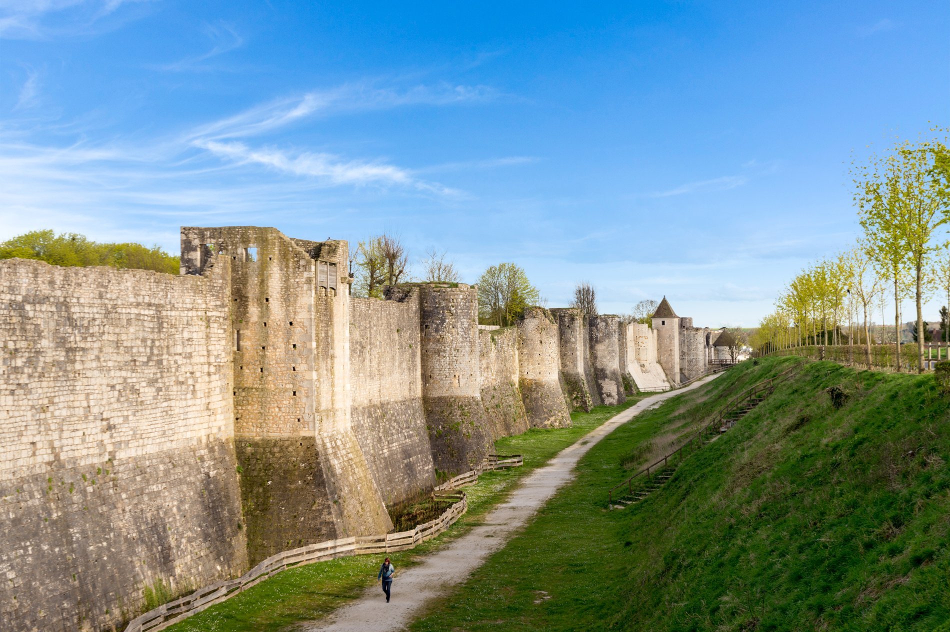 Le Parc | Tourism activities