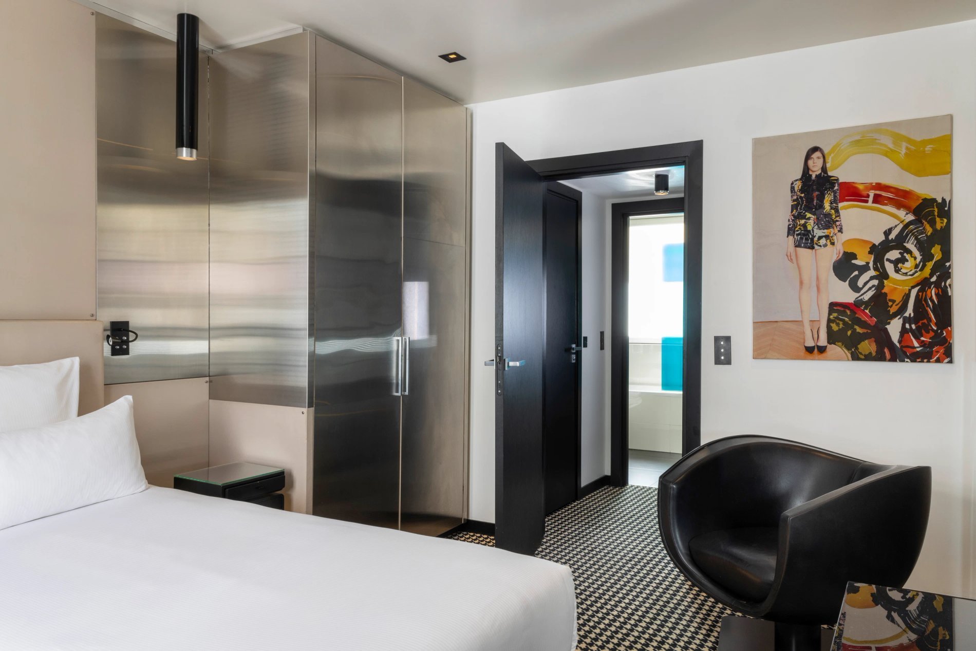 Hôtel Félicien Chambre Deluxe Couture Penderie