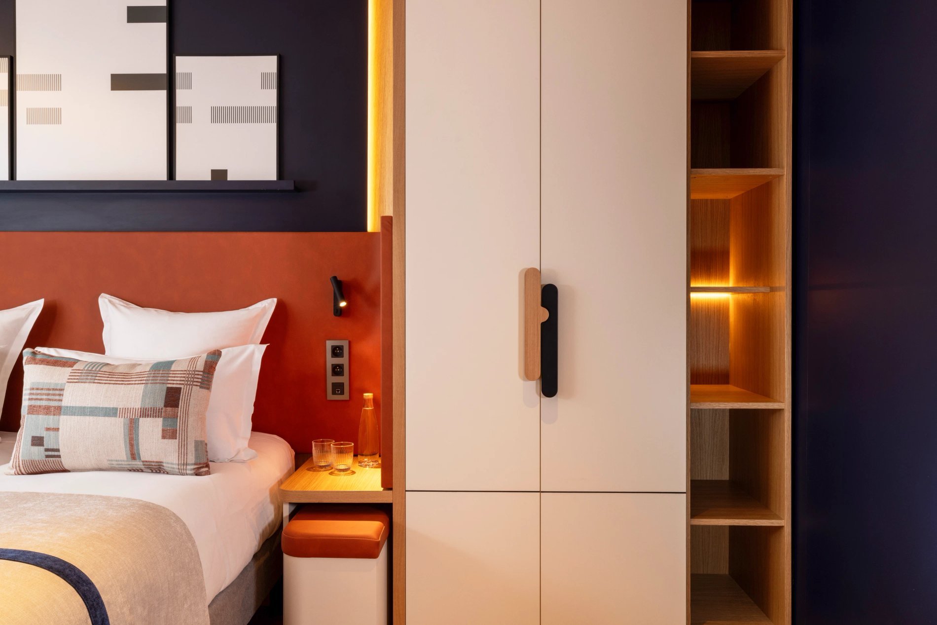 Hôtel Raspail Montparnasse Chambre Classique Penderie
