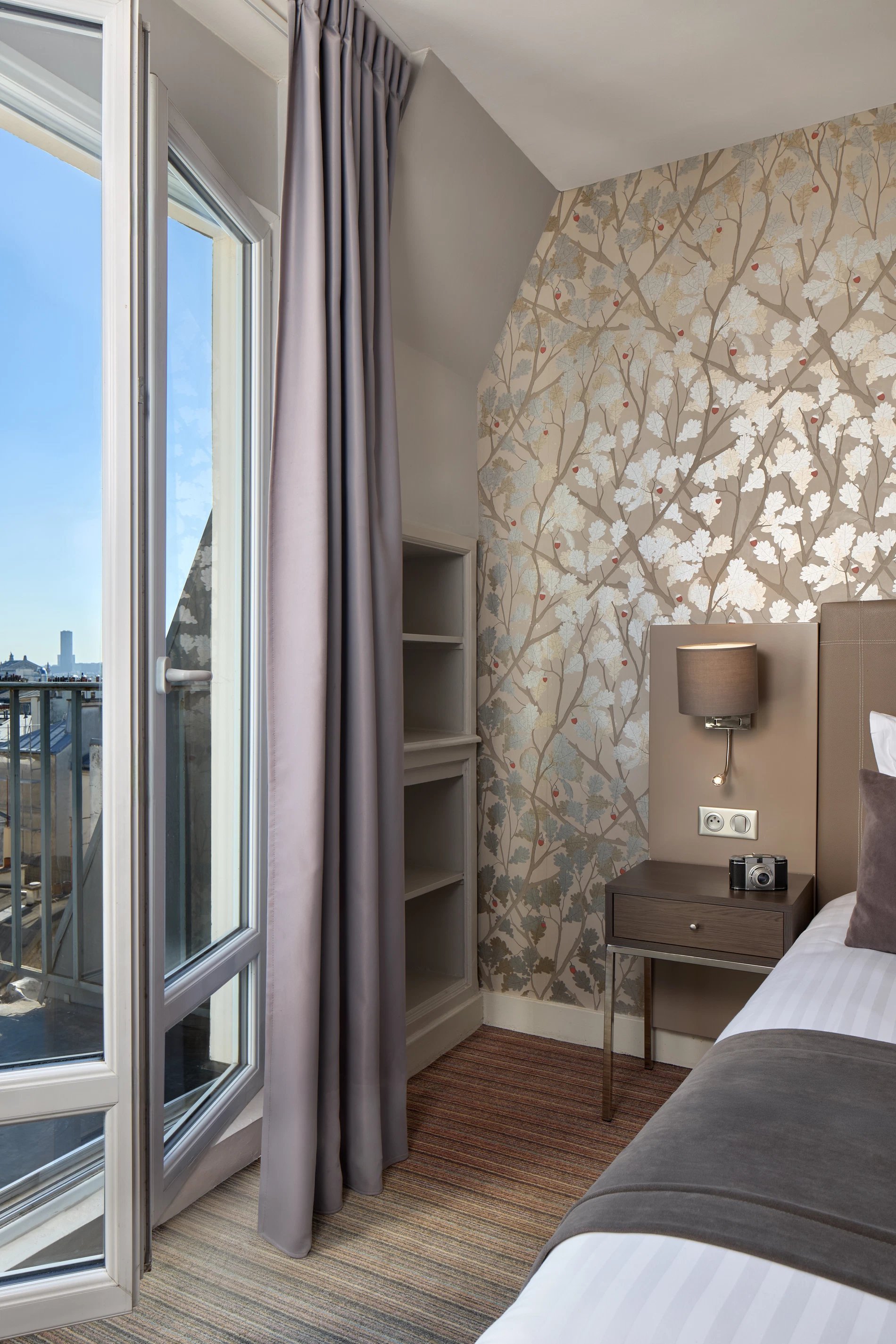 Vue depuis le balcon de la chambre à Timhotel Opéra Blanche Fontaine