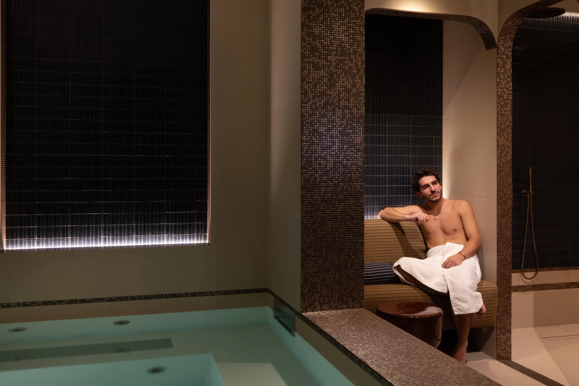 Hôtel Aoriste Spa Piscine Douche