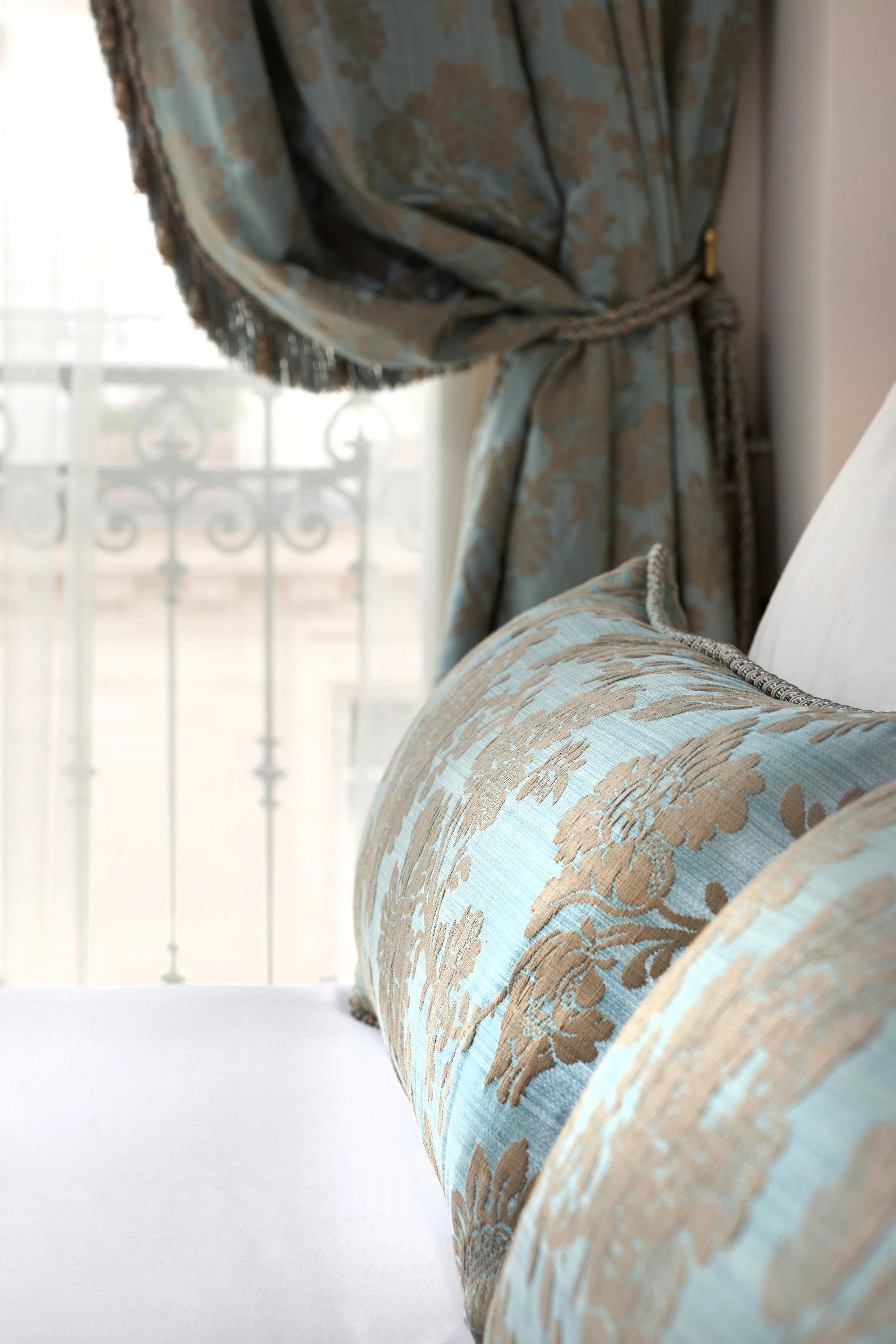 4d840952-e816-4d85-b0e4-dc7b7e45bad3