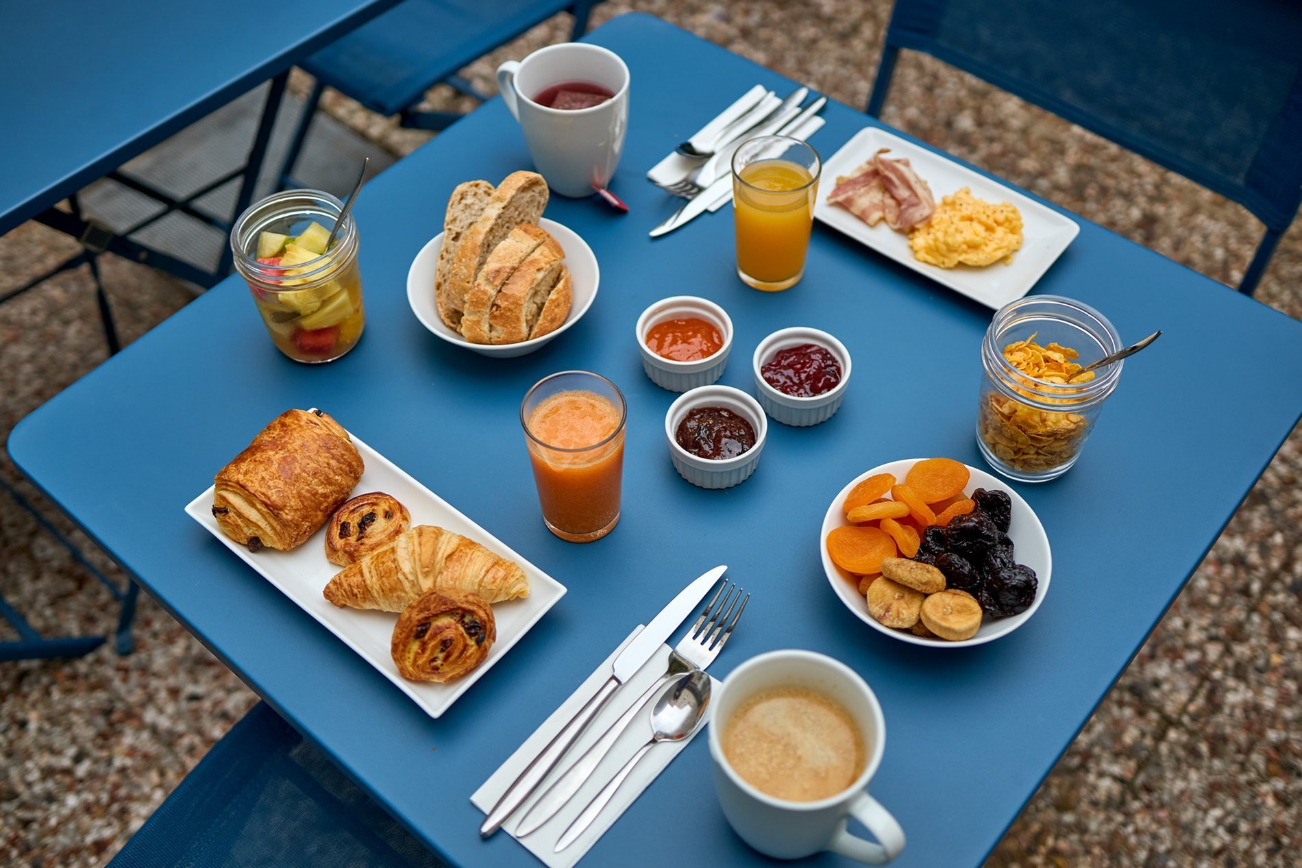 Petit-déjeuner délicieux au Timhotel Nation