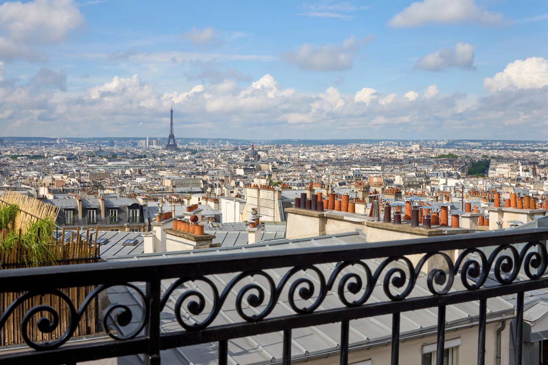 Chambres balcon vue Tour Eiffel