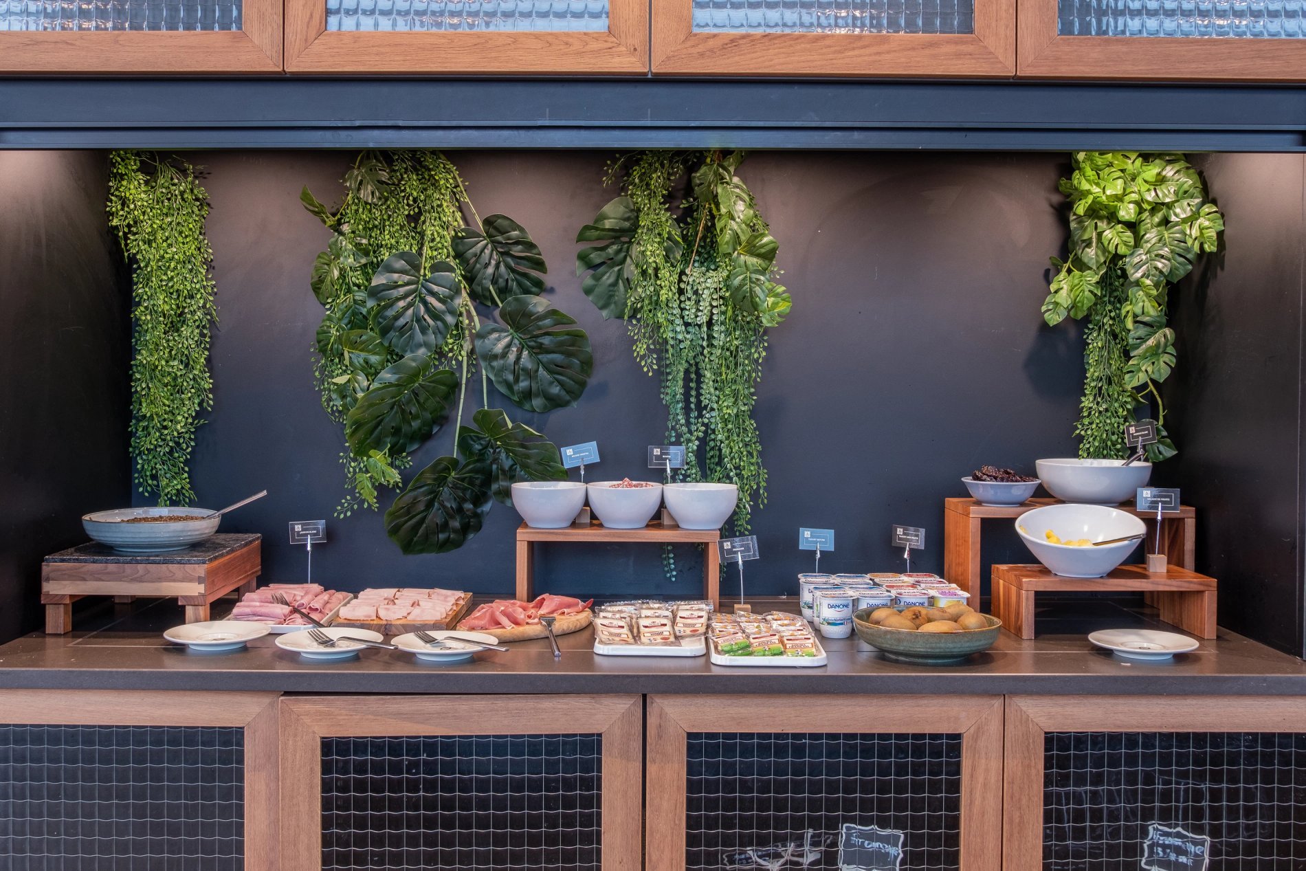 Hôtel Maison Montmartre Paris Les Puces**** | Montmartre | Breakfast paris 18