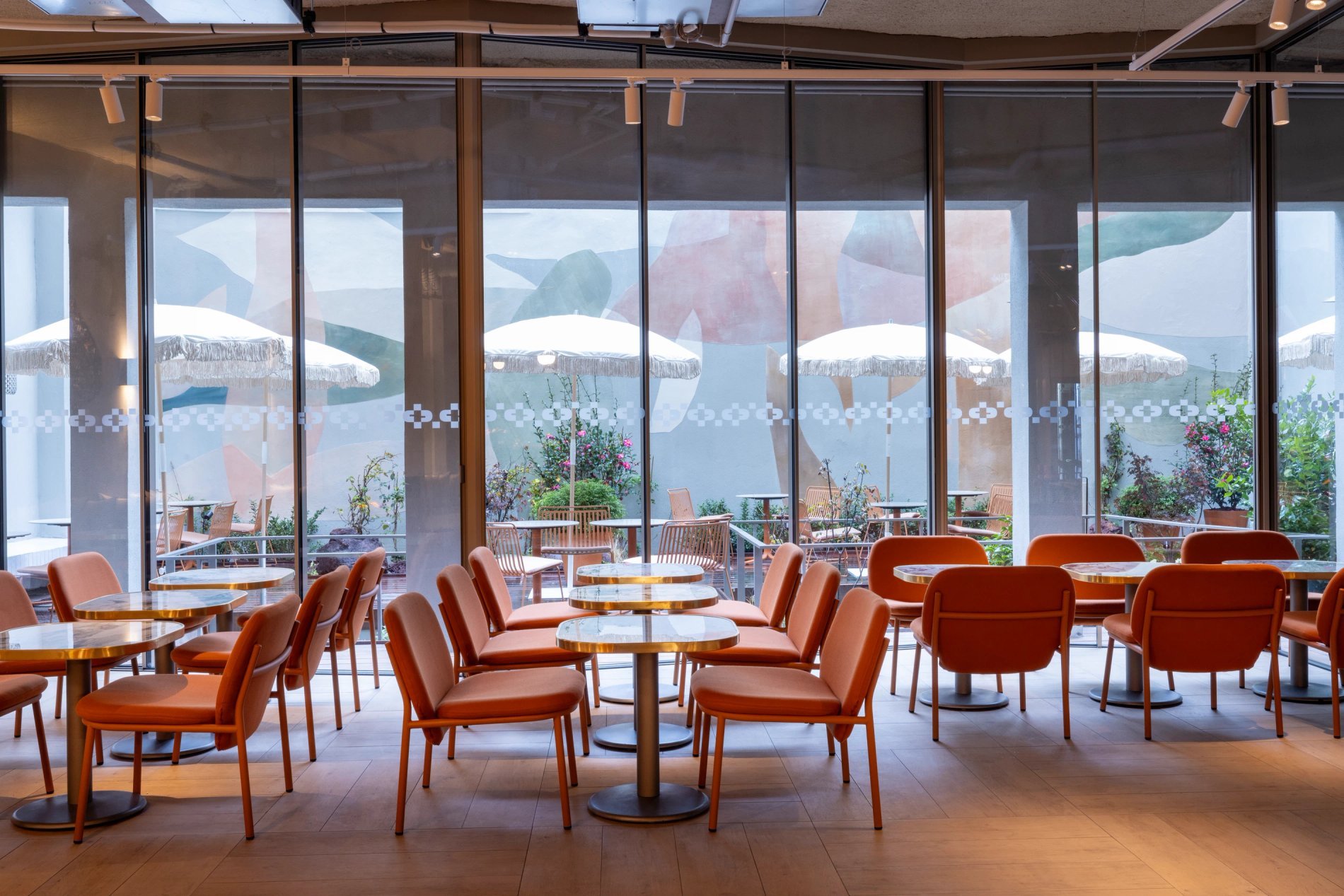 Hôtel Pilgrim Salon Bar Terrasse