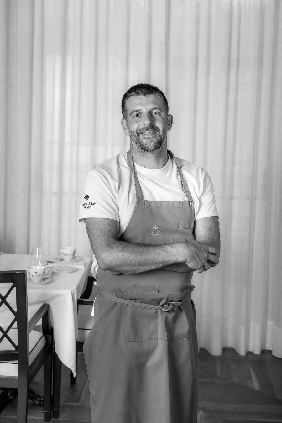 4edb5fcb-a027-40be-b4e5-0deff732bf01