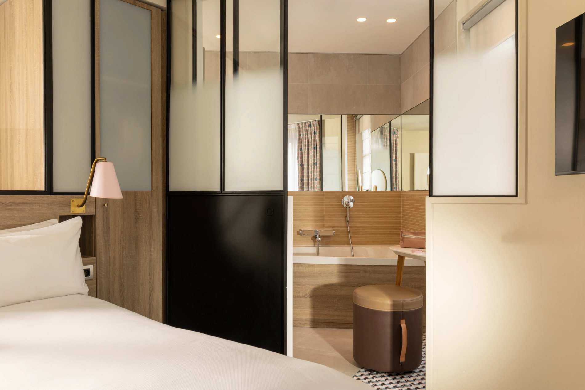 4fe1a511-e89d-425c-a321-91ad087a4740