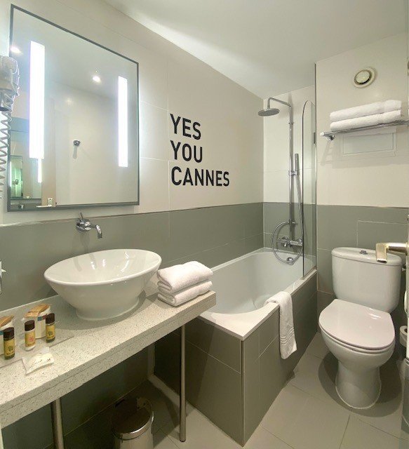 Hôtel Cannes Centre Univers, 